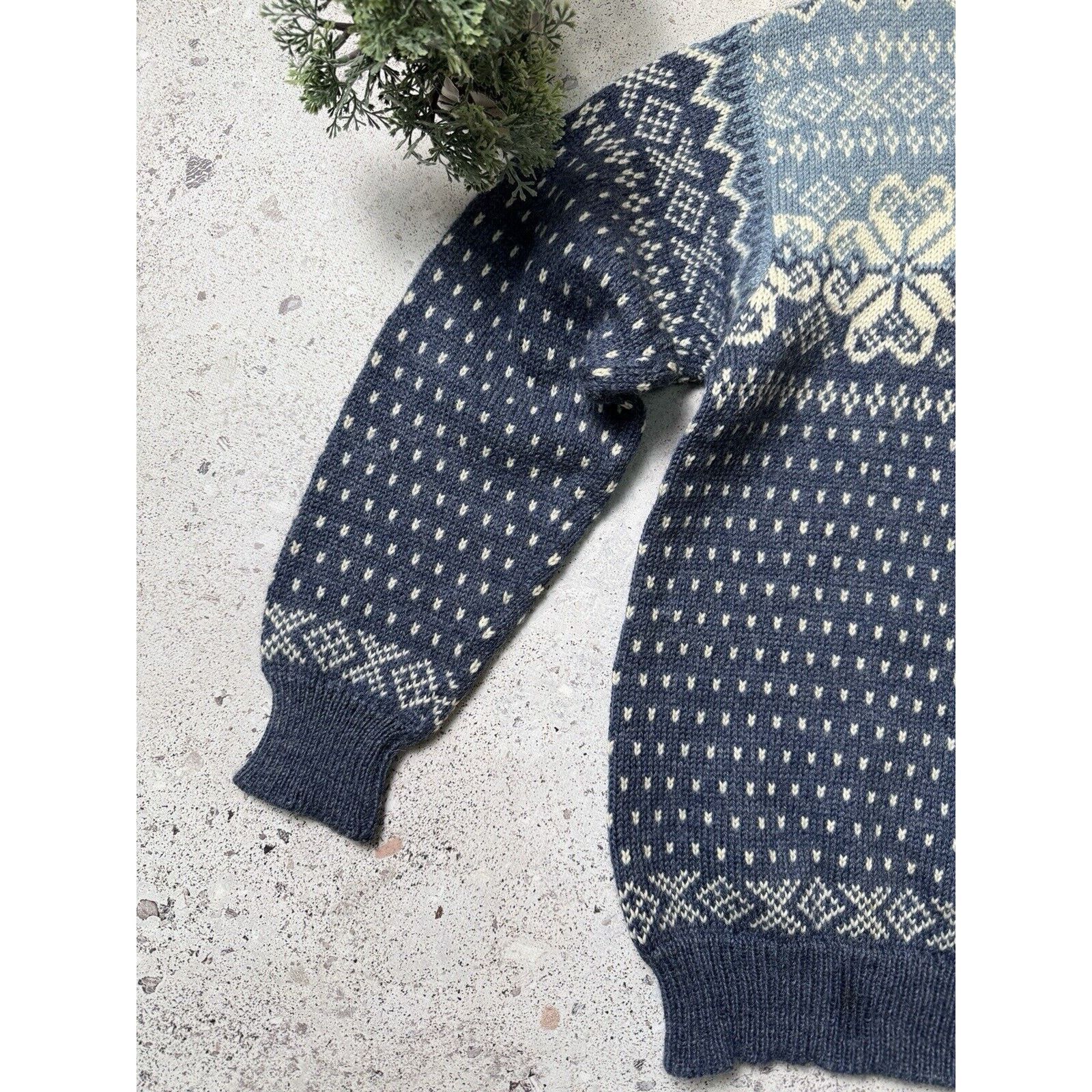 Dale Of Norway Vintage 90s Dale Of Norway Wool Multicolour Jumper Pullover Size US L / EU 52-54 / 3 - 4 Thumbnail