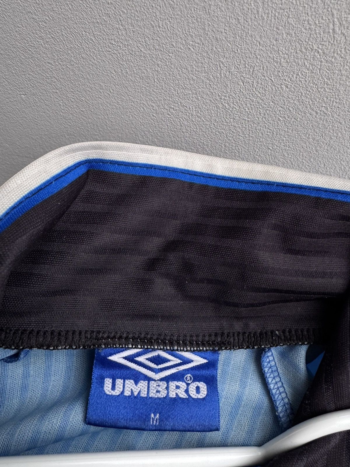 Umbro MANCHESTER UNITED 1996 1997 THIRD SHIRT FOOTBALL SOCCER Size US M / EU 48-50 / 2 - 24 Thumbnail