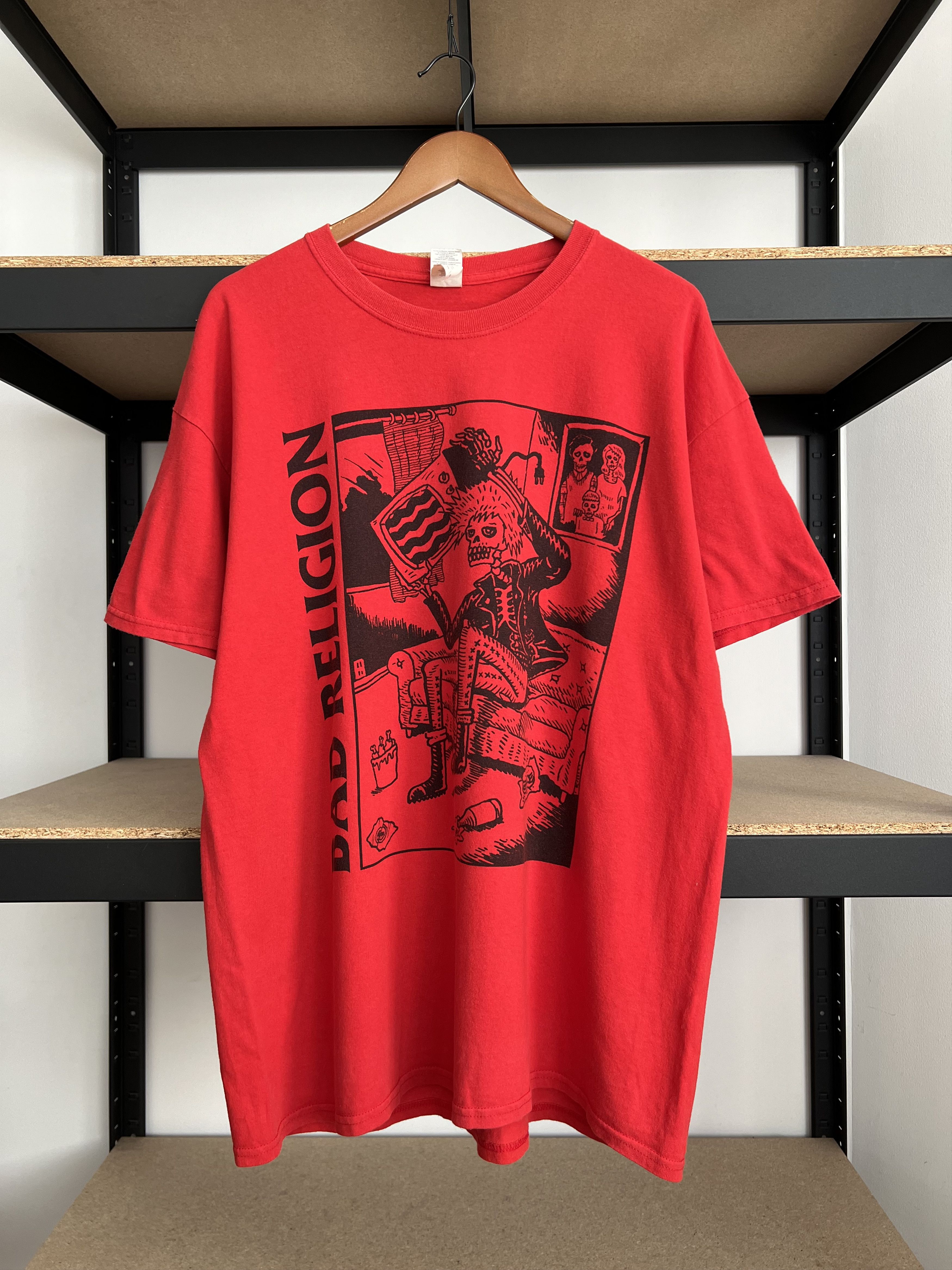 Band Tees Vintage 2000s Bad Religion Skull Punk Rock T-shirt Size US XL / EU 56 / 4 - 1 Thumbnail