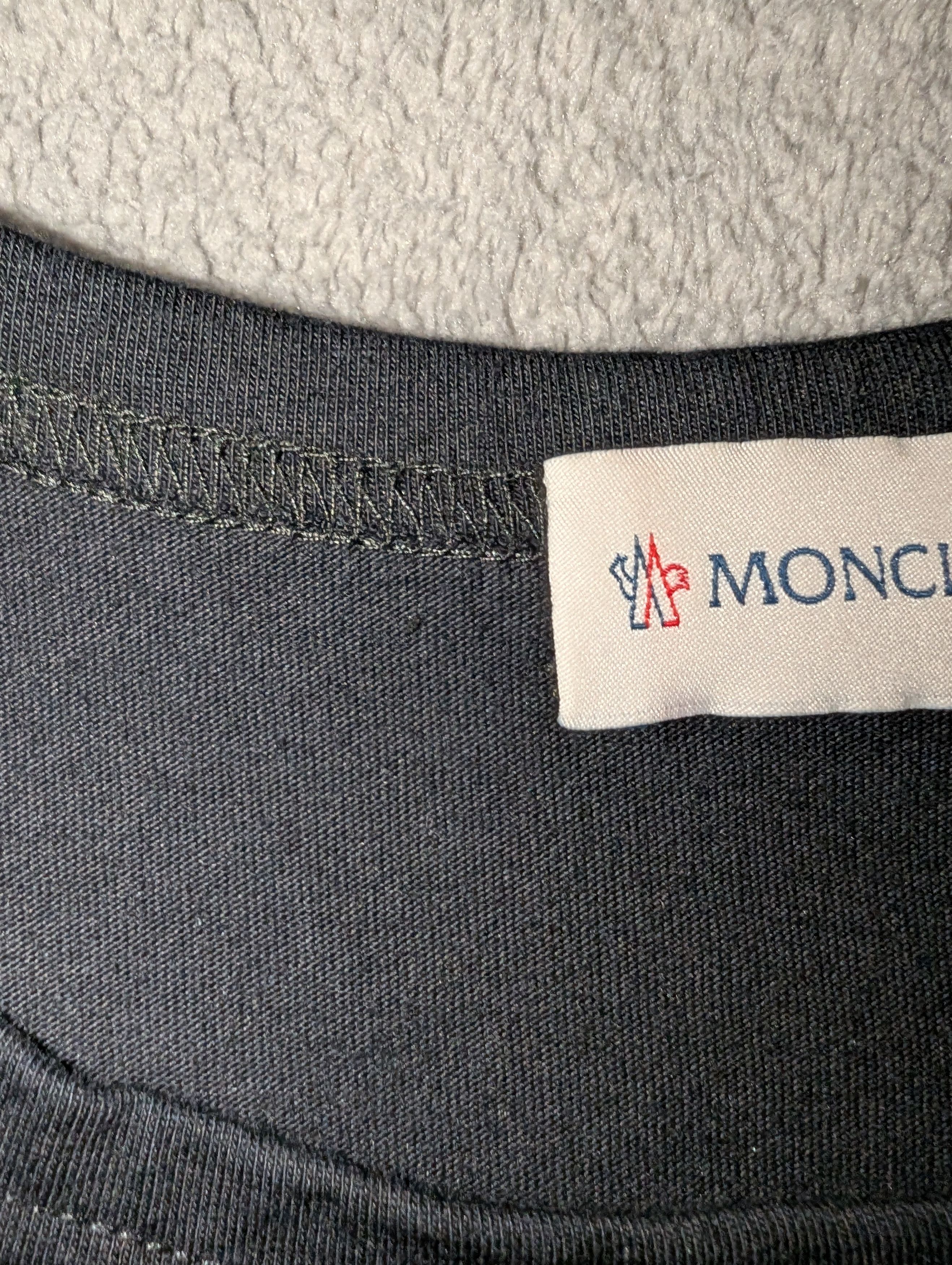 Moncler MONCLERxFRIENDSWITHYOU BLACKFACE T-SHIRT(SUPER RARE) Size US L / EU 52-54 / 3 - 3 Thumbnail