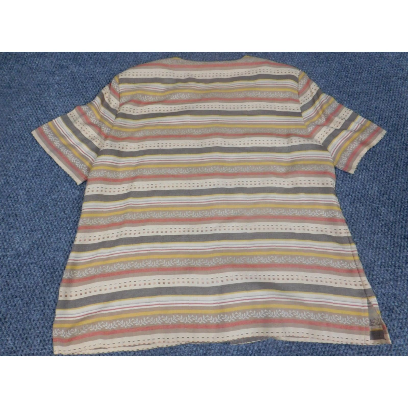 Vintage Alfred Dunner Womens Jacket 10 Beige Striped Button Shoulder Pads Casual Mid-Length Knit Polyester Embroidered Peanuts Pattern 10 Womens Mens? Size L / US 10 / IT 46 - 7 Thumbnail