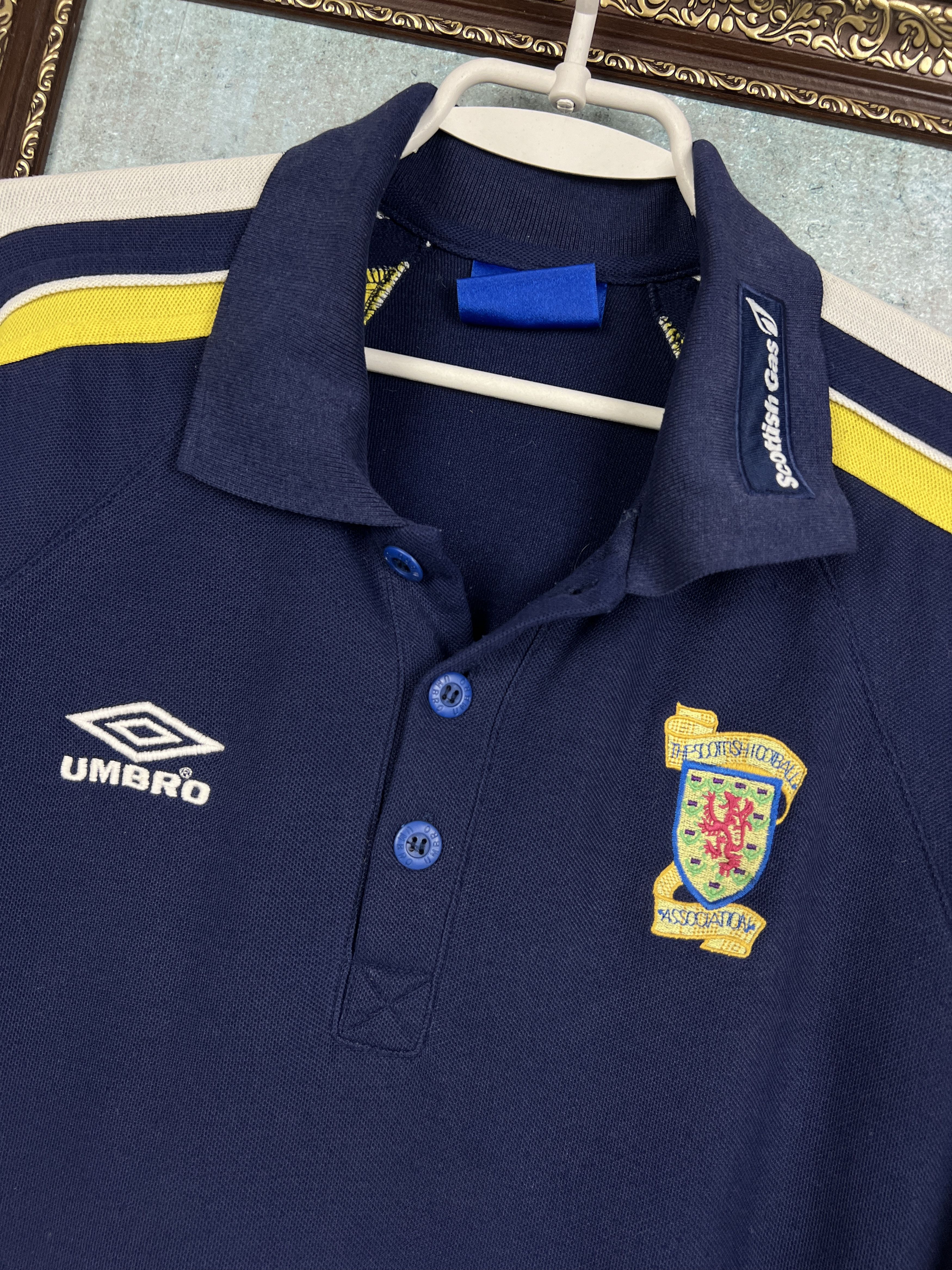 Umbro Vintage Scotland Football Train Jersey Polo Soccer Shirt Size US M / EU 48-50 / 2 - 3 Thumbnail