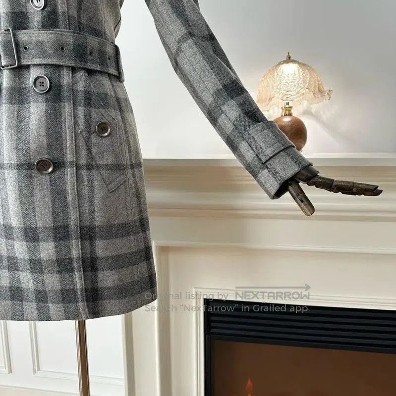 Burberry Burberry Gray Plaid Women's Trench Coat. Size M / US 6-8 / IT 42-44 - 6 Thumbnail