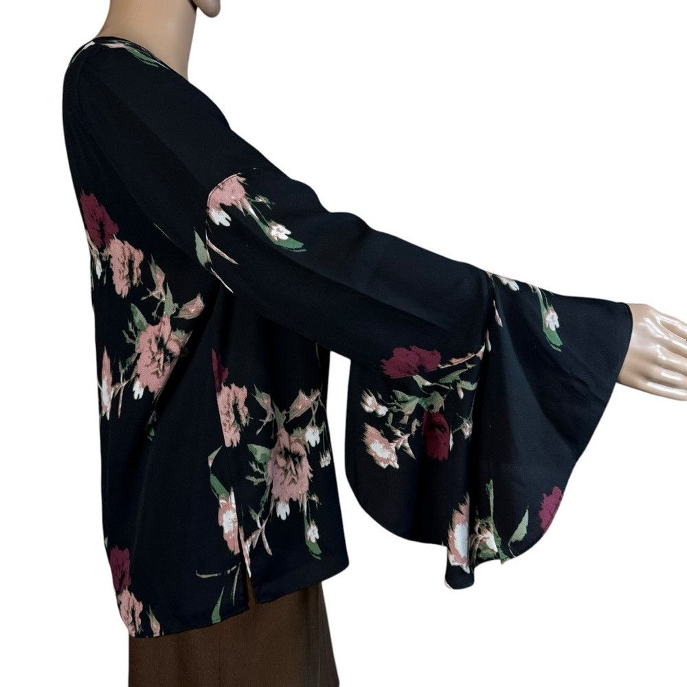 Vince Camuto NWT New $89 Vince Camuto Black Floral Windswept Bell Sleeve Size M / US 6-8 / IT 42-44 - 4 Thumbnail