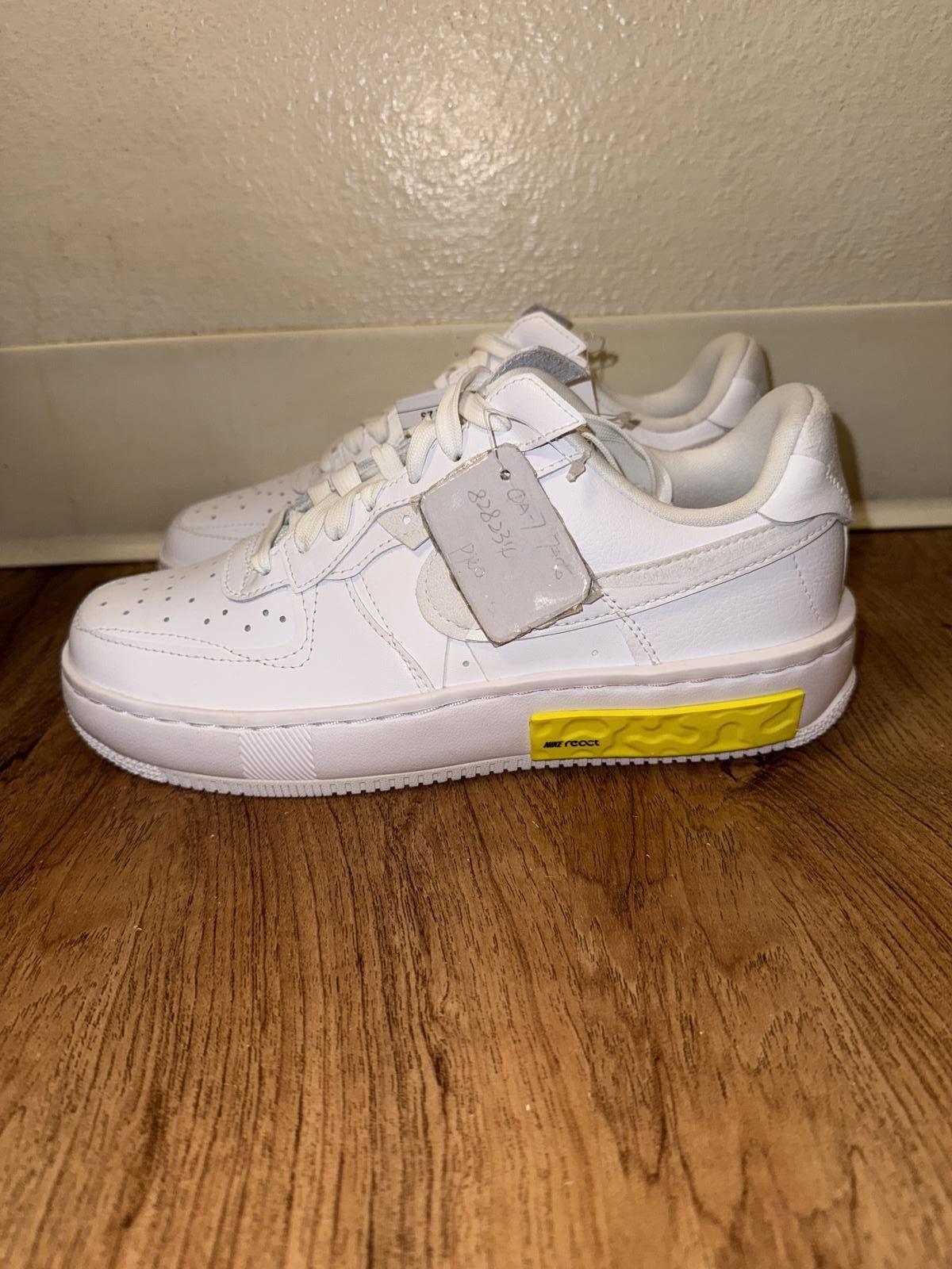 Nike Nike air Force Fontanka White Optic Yellow Sample (Women’s) Size US 7 / IT 37 - 5 Thumbnail