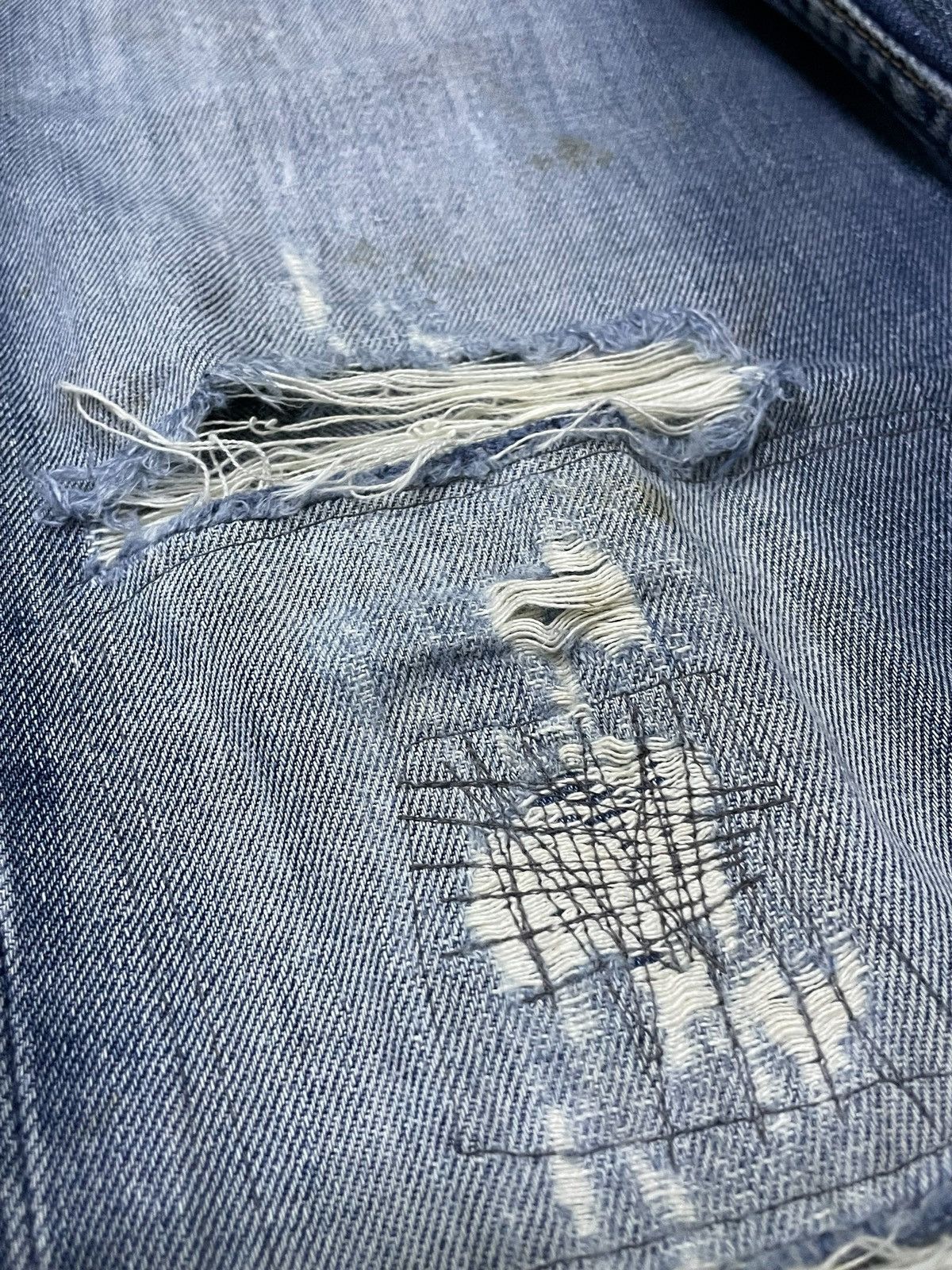 Levi's Vintage Levis 507 Flared Bootcut Distressed Jeans Size US 28 / EU 44 - 10 Thumbnail