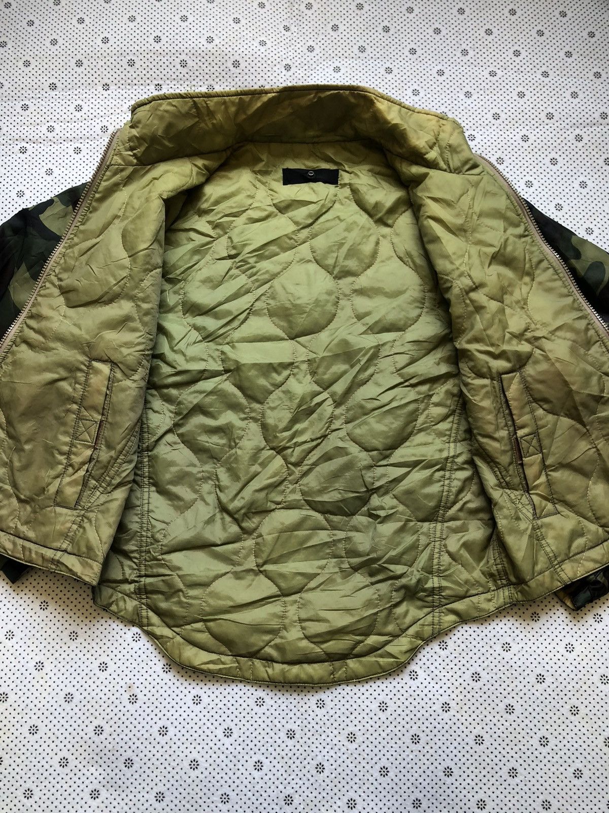 YELLOW CORN Yellow Corn Camouflaged light puffers Size US M / EU 48-50 / 2 - 8 Thumbnail