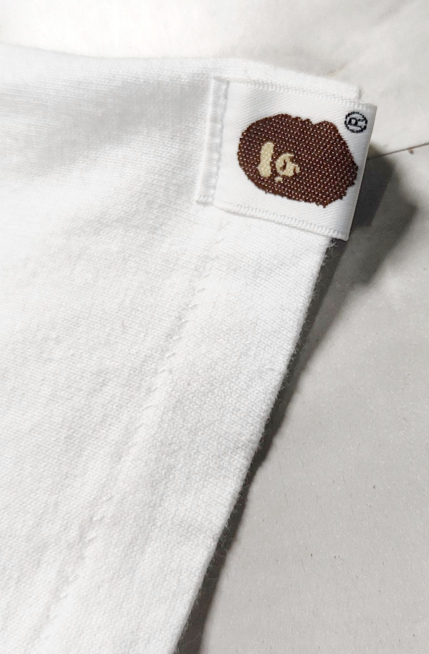 Bape RARE!!! BAPE MULTICOLOR CAMO LOGO TEE Size US M / EU 48-50 / 2 - 7 Thumbnail