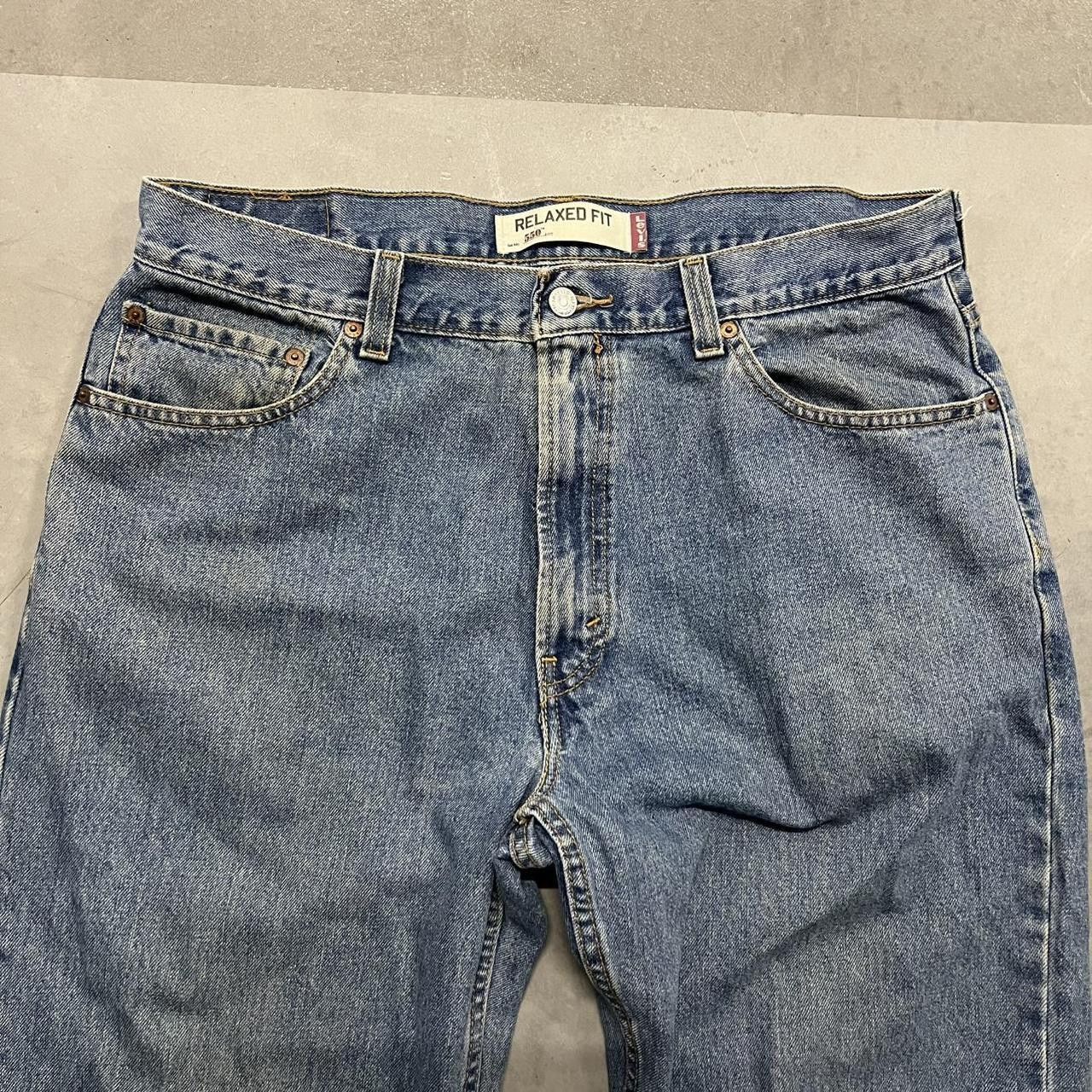 Levi's Vintage Y2K/2000s Levis 550 Medium wash Essential Denim Jeans! Size US 36 / EU 52 - 4 Thumbnail