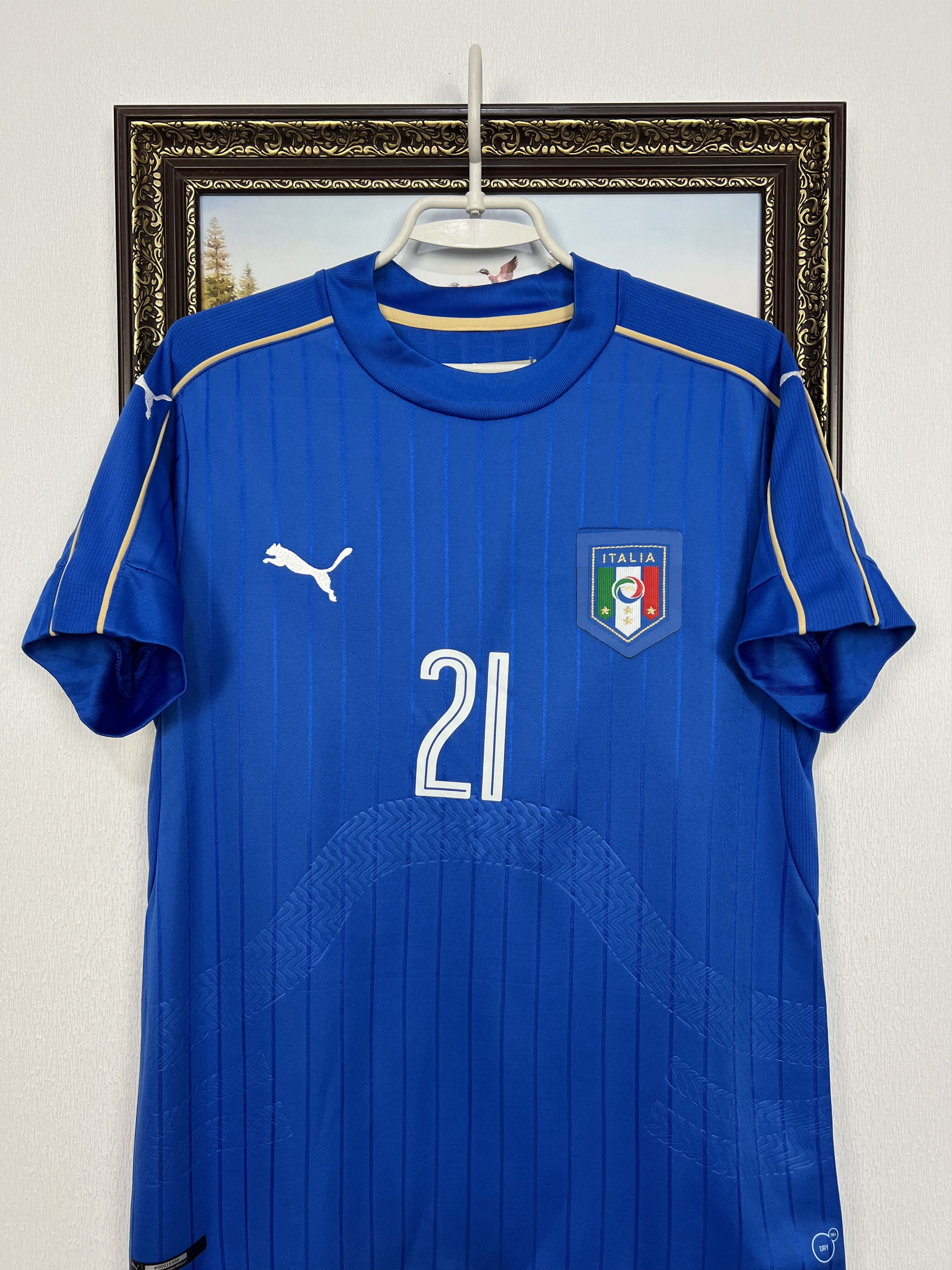 Puma Italy Home football shirt 2016 Soccer Puma #21 Pirlo Maglia Size US M / EU 48-50 / 2 - 5 Thumbnail