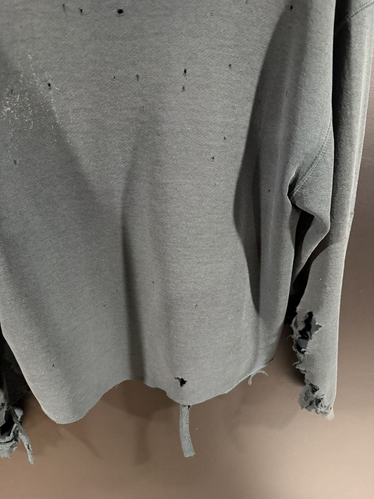 Vintage 1990s Vintage Faded Grunge Punk Thrashed Cropped Hoodie L Size US L / EU 52-54 / 3 - 13 Thumbnail