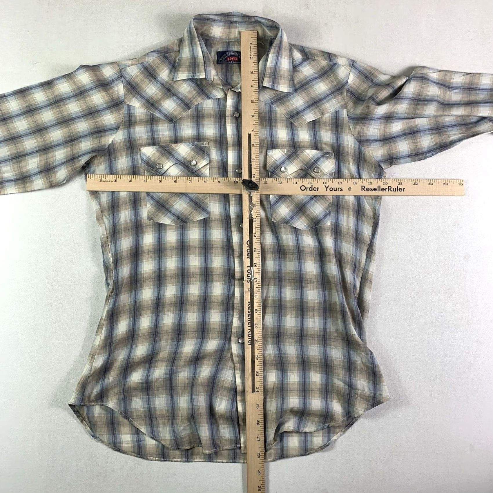 Levi's VINTAGE Levi Strauss Western Shirt Plaid Pearl Snap White Big E Tag Size Med Men Long Sleeve Blue Pattern Saw Tooth Button-Up Regular" Size US M / EU 48-50 / 2 - 6 Thumbnail