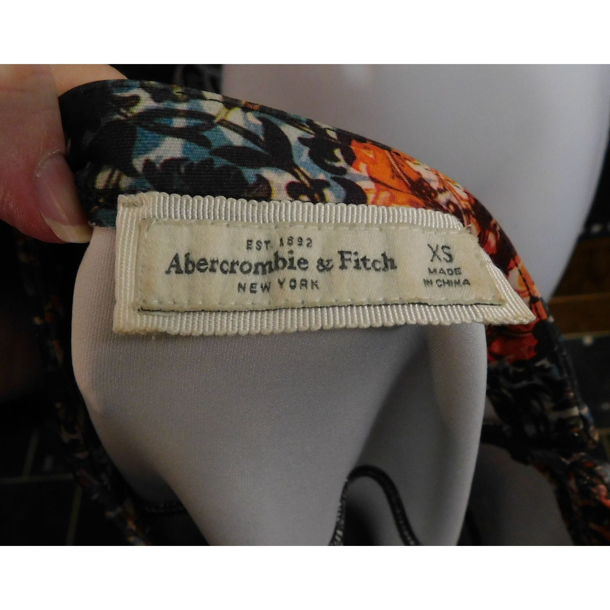 Abercrombie & Fitch Abercrombie & Fitch Romantic Floral Skater Skirt Size 26" / US 2 / IT 38 - 4 Thumbnail