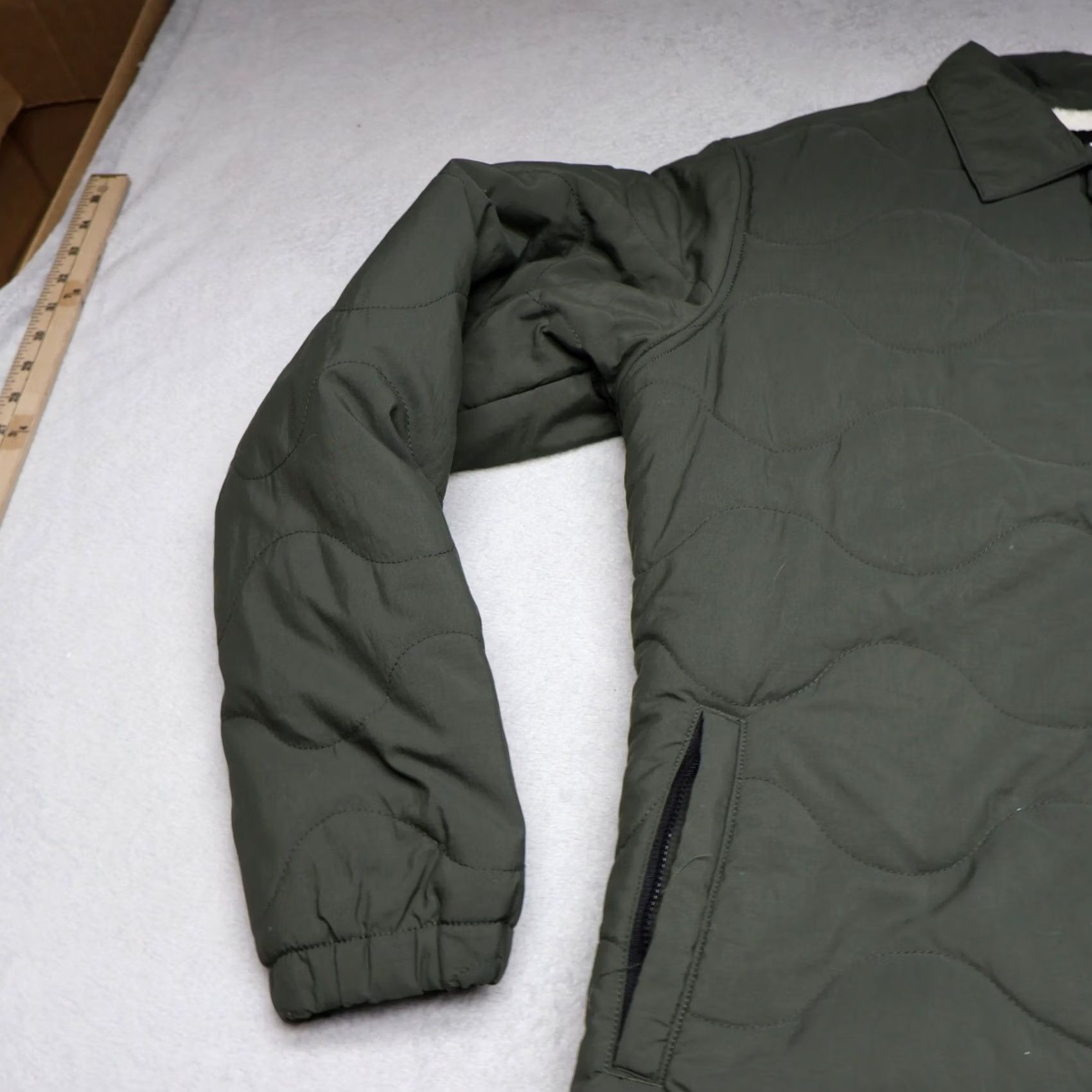 Oakley Oakley Jacket Mens M Green Quilted Sherpa Lined Regular Fit Snap Outdoor Summer? Size US M / EU 48-50 / 2 - 3 Thumbnail