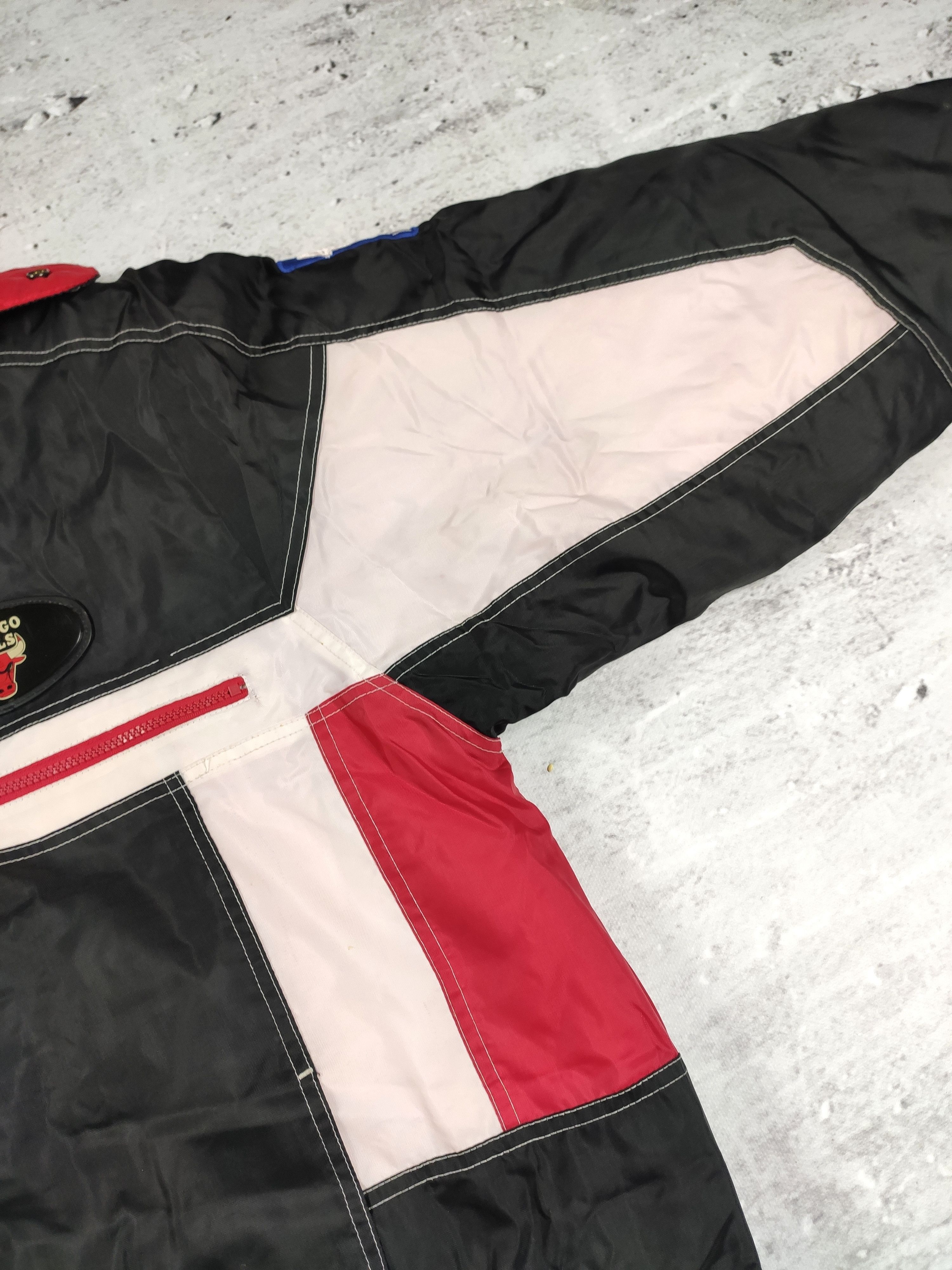 NBA Rare Vintage Chicago Bulls NBA Jacket 90s 80s Size US XL / EU 56 / 4 - 6 Thumbnail