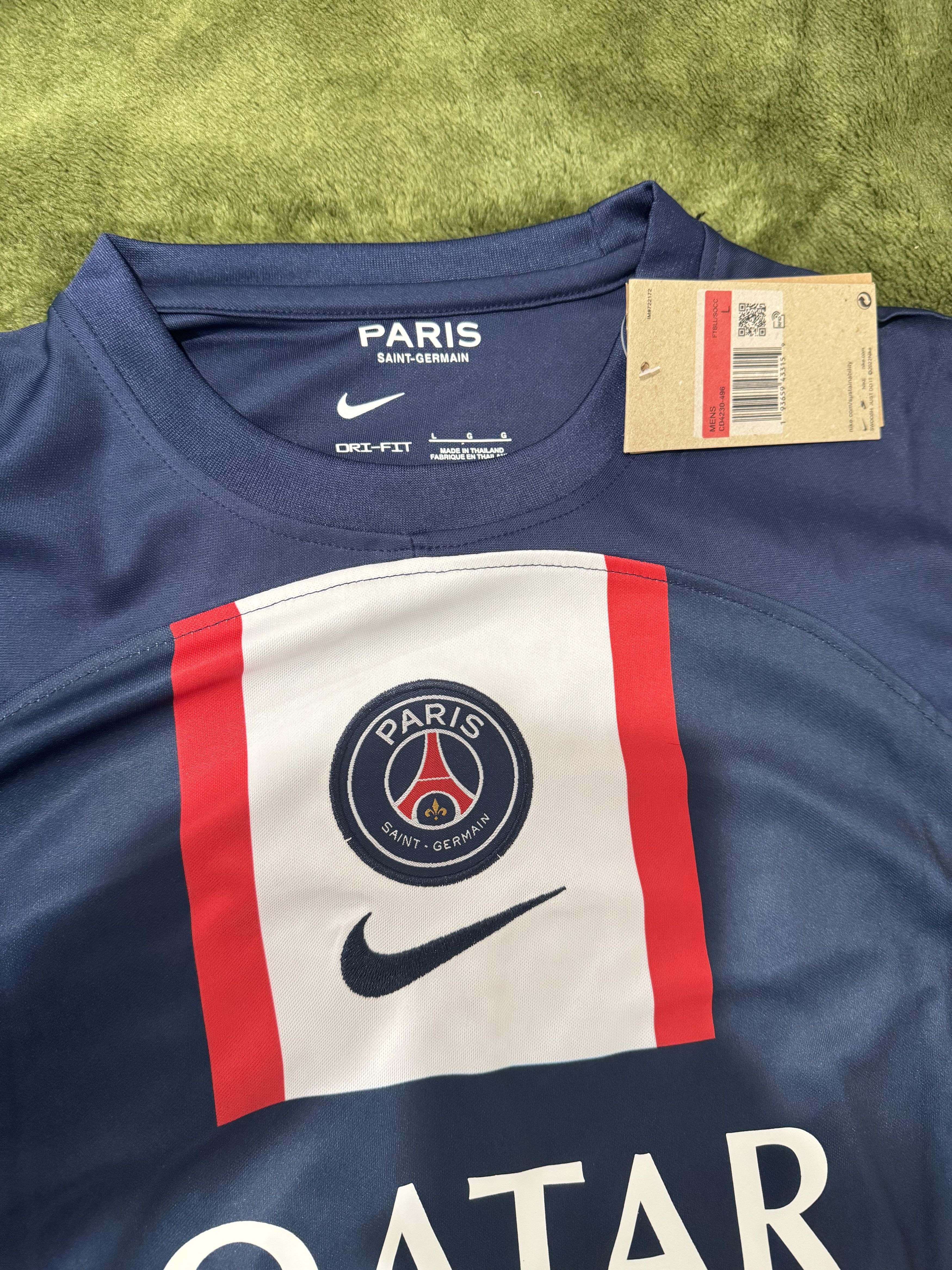 Vintage PSG PARIS SAINT GERMAIN 22-2023 NEYMAR JR JERSEY SET SIZE L Size US L / EU 52-54 / 3 - 5 Thumbnail