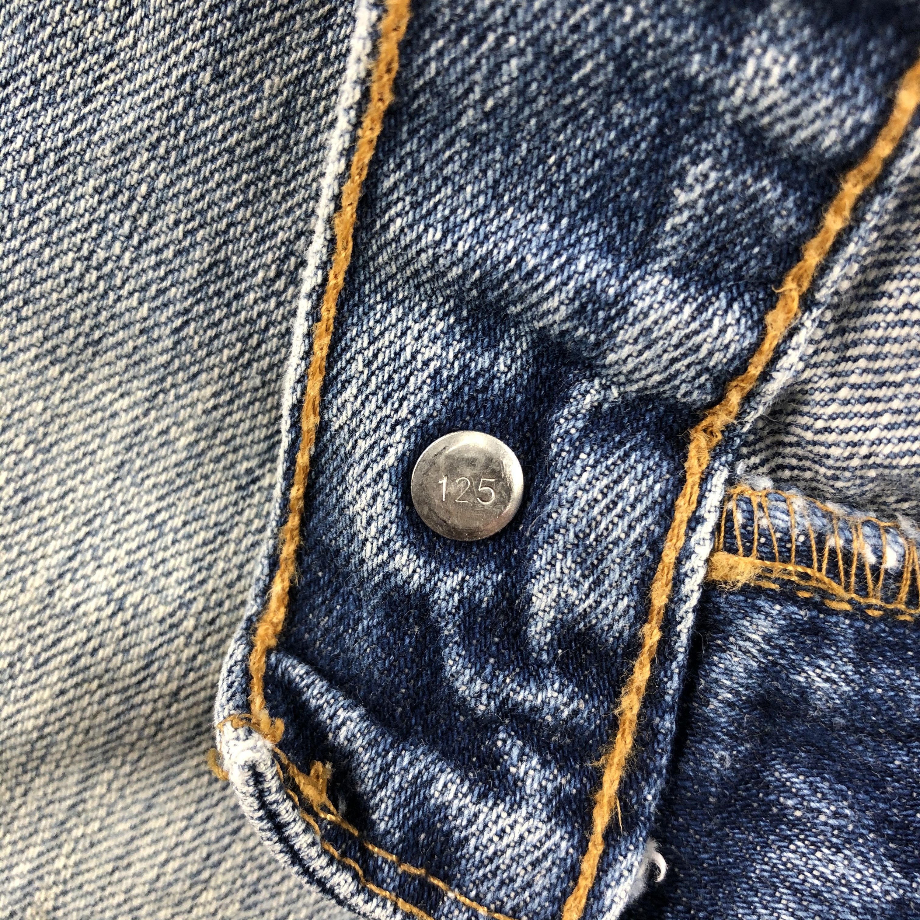 Levi's Vintage Blue Wash Levis 569 Jeans-J2286 Size US 35 - 11 Thumbnail
