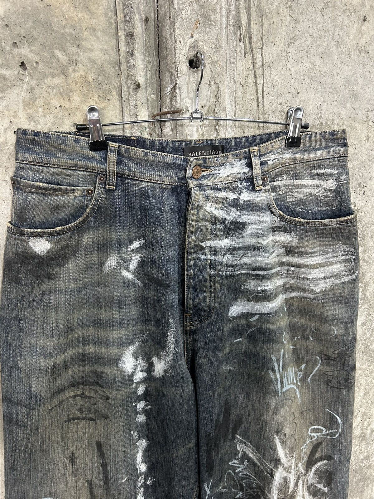 Balenciaga × Designer Balenciaga SS23 Mudshow Runway Graffiti Mud Wash Denim Size US 35 - 4 Thumbnail