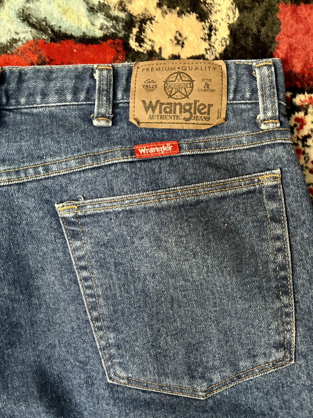 Wrangler Wrangler VTG 90s blue straight denim jeans SZ 34 Made in USA Size US 34 / EU 50 - 3 Thumbnail