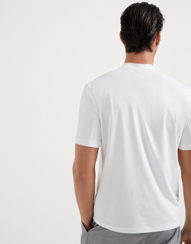 Brunello Cucinelli o1w1db10825 Logo PatchTt-Shirt in White Size US XL / EU 56 / 4 - 4 Thumbnail