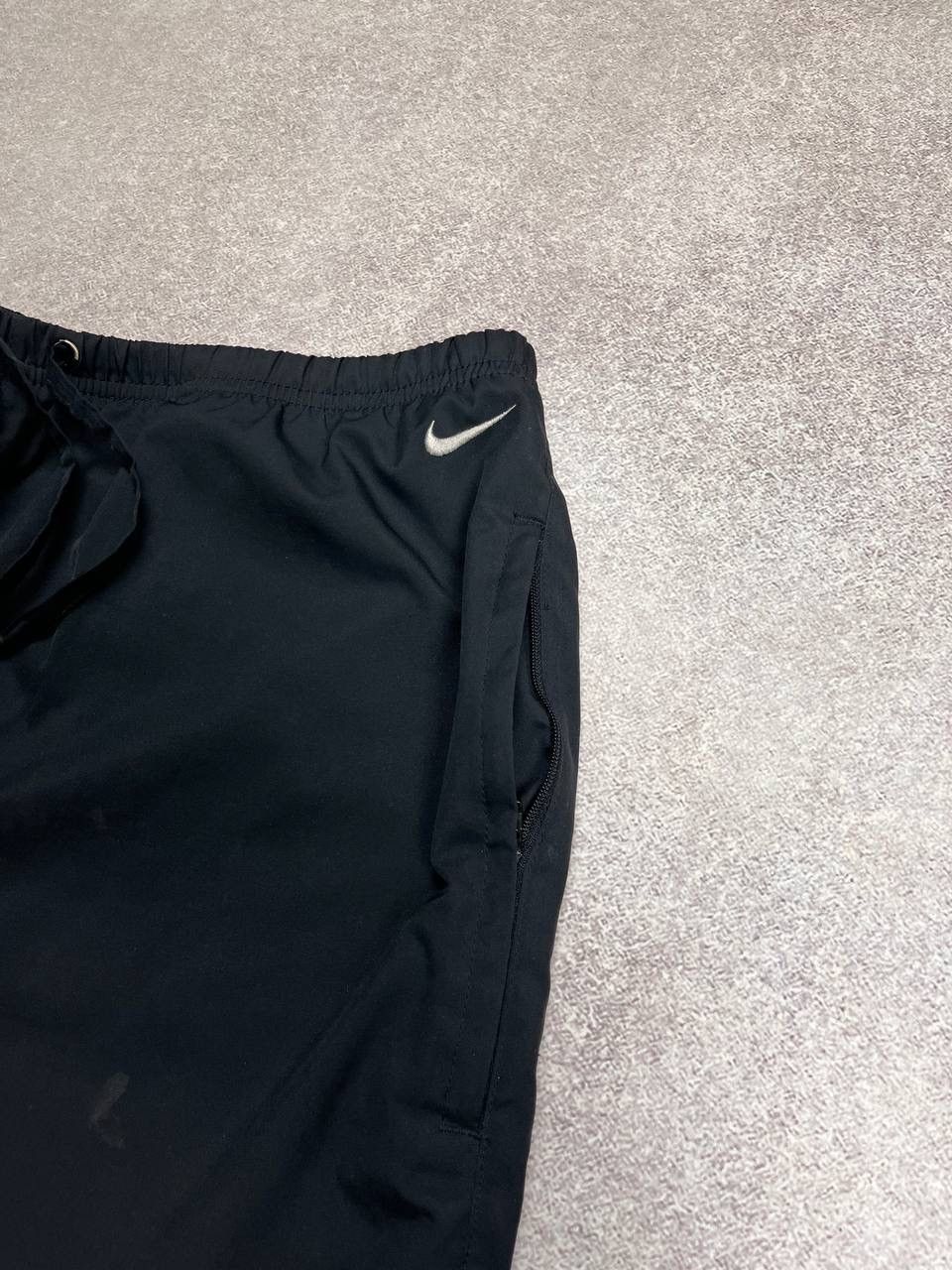 Nike × Vintage Vinatage Nike Swoosh Baggy Nylon Trackpants Y2K S Size US 31 - 4 Thumbnail