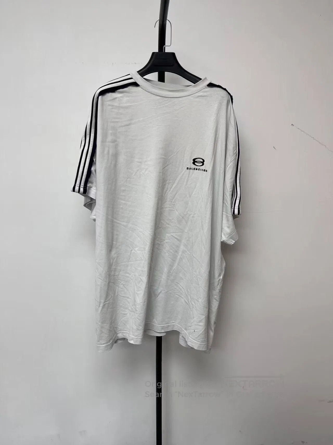 Balenciaga Balenciaga Men's Striped Crew Neck T-Shirt. Size US XL / EU 56 / 4 - 1 Thumbnail