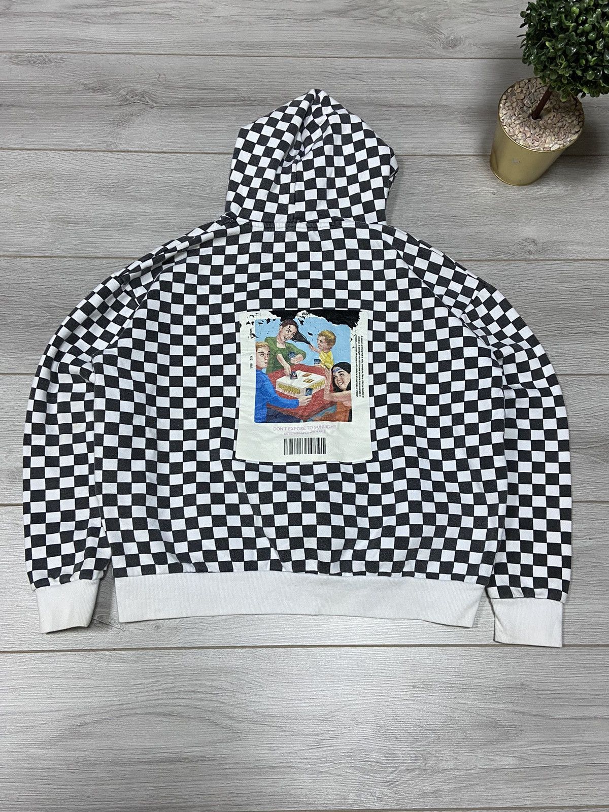 Vintage Childish dont expose to sunlight crazy vintage hoodie Size US M / EU 48-50 / 2 - 1 Thumbnail