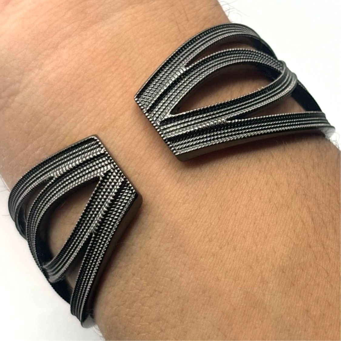 Other 90s Black Quartz Size ONE SIZE - 4 Thumbnail