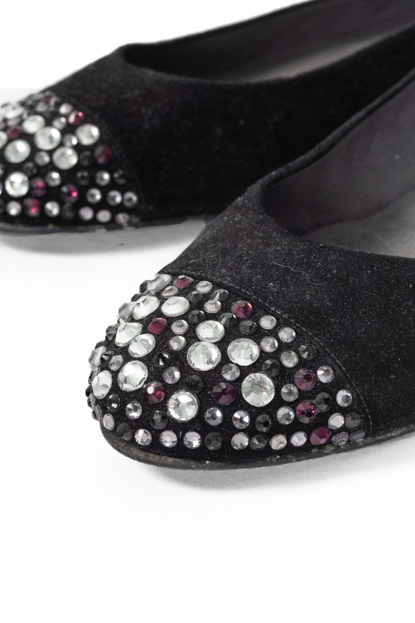 Stuart Weitzman Stuart Weitzman Bubbly Suede Crystal-Cap-Toe Ballet Flats Size US 8.5 / IT 38.5 - 7 Thumbnail
