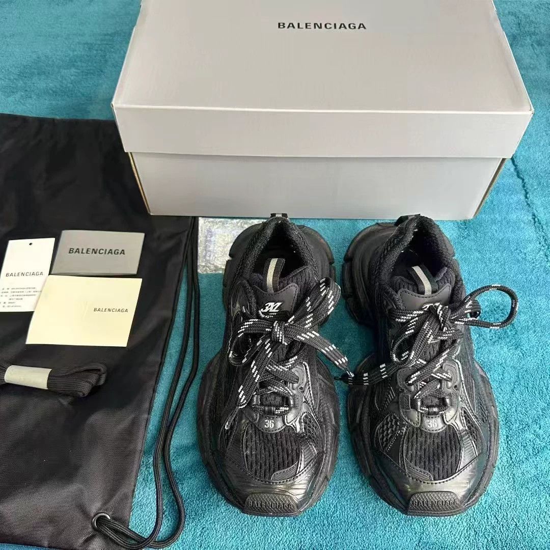Balenciaga Balenciaga 3xl black 36 like new Size US 6 / IT 36 - 1 Thumbnail