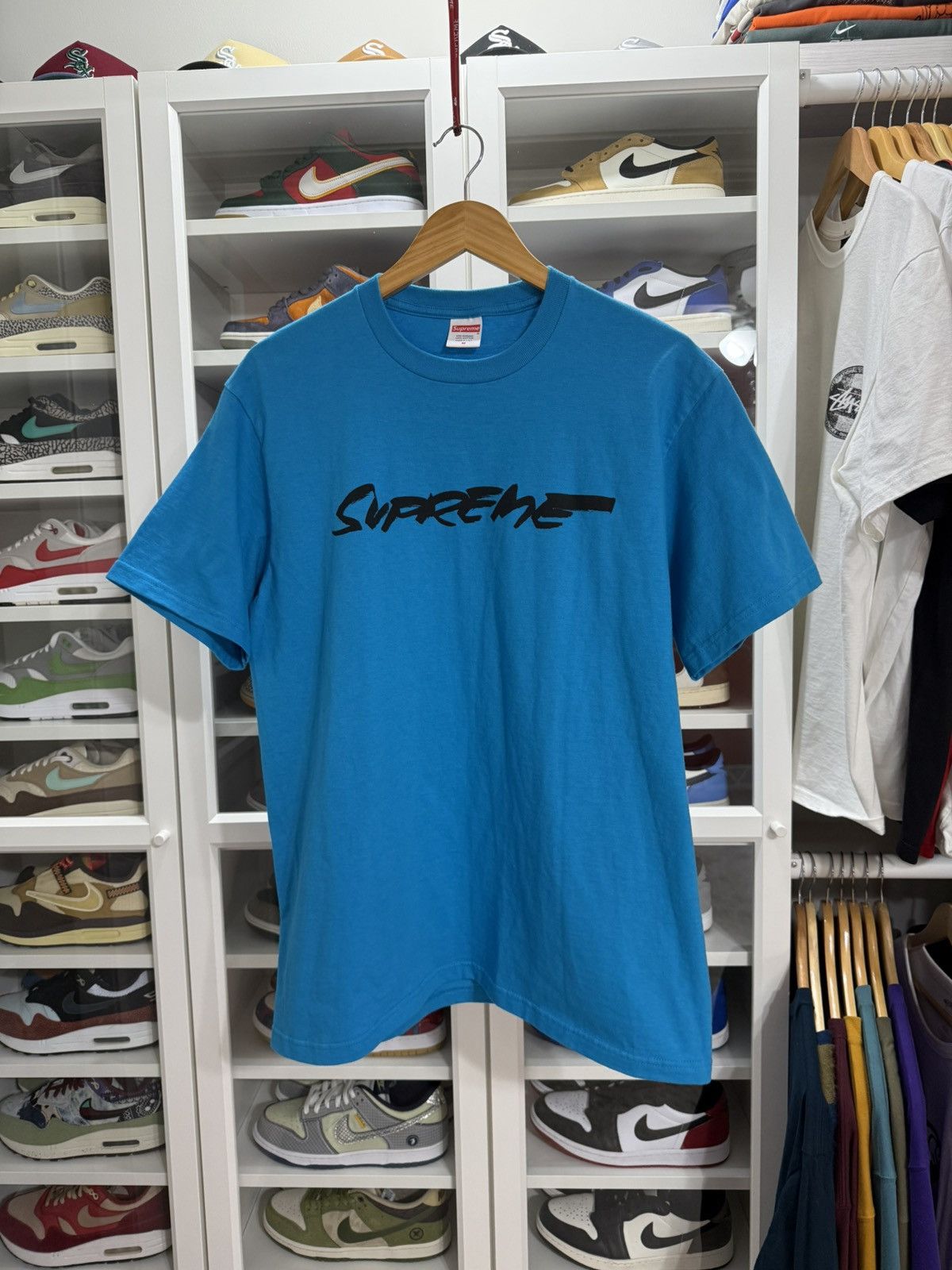 Supreme Supreme Futura Logo Tee Bright Blue Size US M / EU 48-50 / 2 - 2 Thumbnail