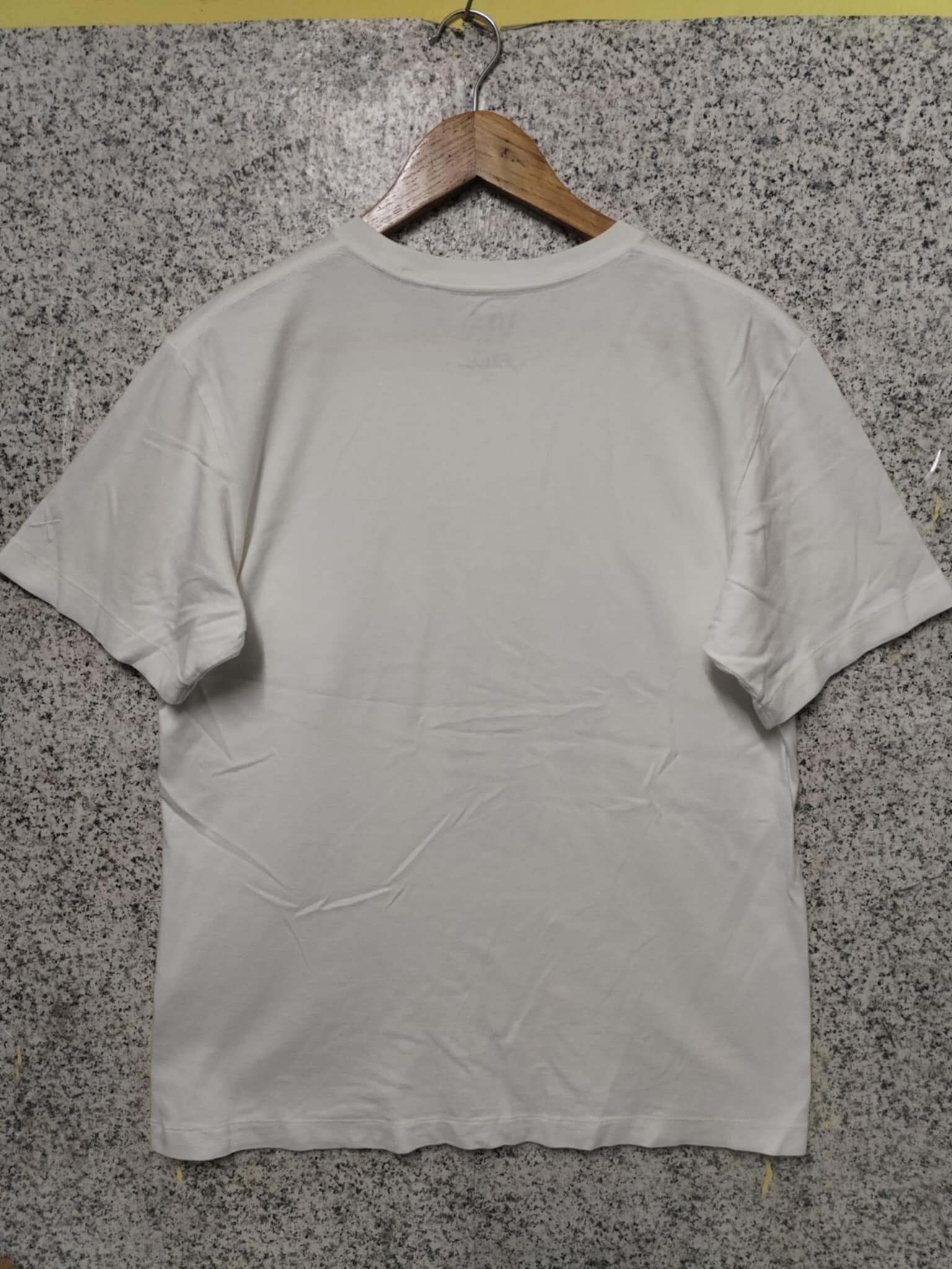 Japanese Brand TEE KAWS VERY RARE Size US M / EU 48-50 / 2 - 2 Thumbnail