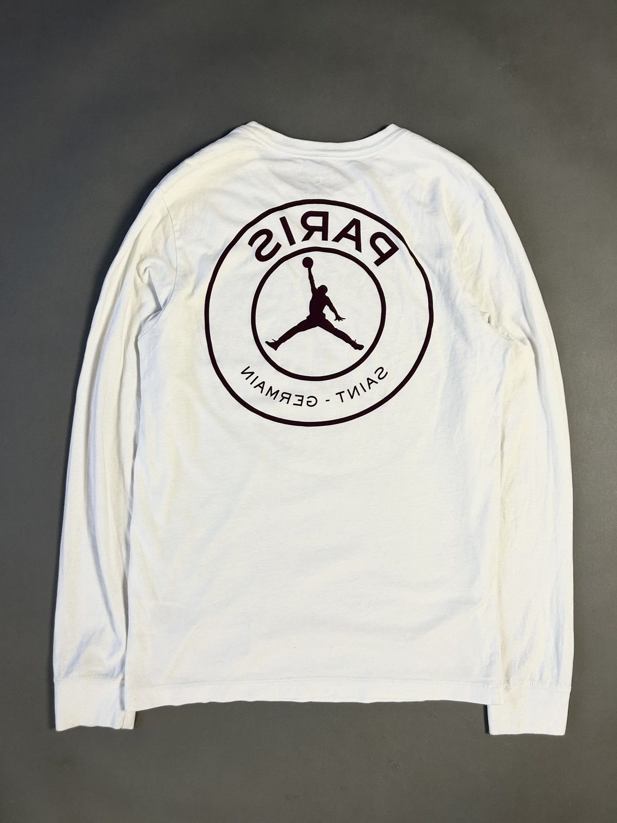 Jordan Brand PSG Jordan white long sleeve T-shirt big logo Paris Size US S / EU 44-46 / 1 - 7 Thumbnail
