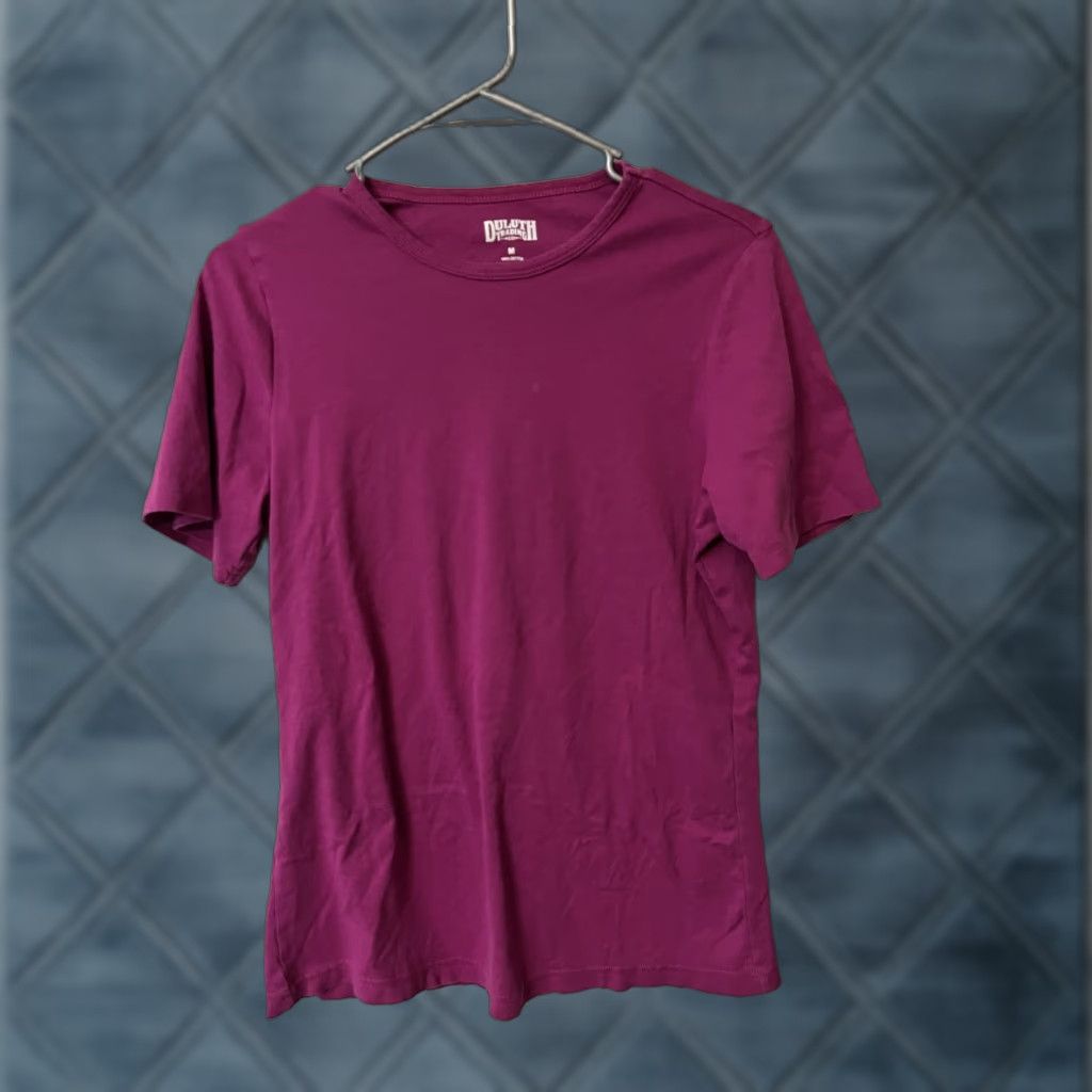 Duluth Trading Company Duluth Trading Co. Womens Magenta T-Shirt Crew Neck Short Sleeve 100% Cotton Casual Outdoor Walking Lightweight Comfort Mens? Size M / US 6-8 / IT 42-44 - 1 Thumbnail