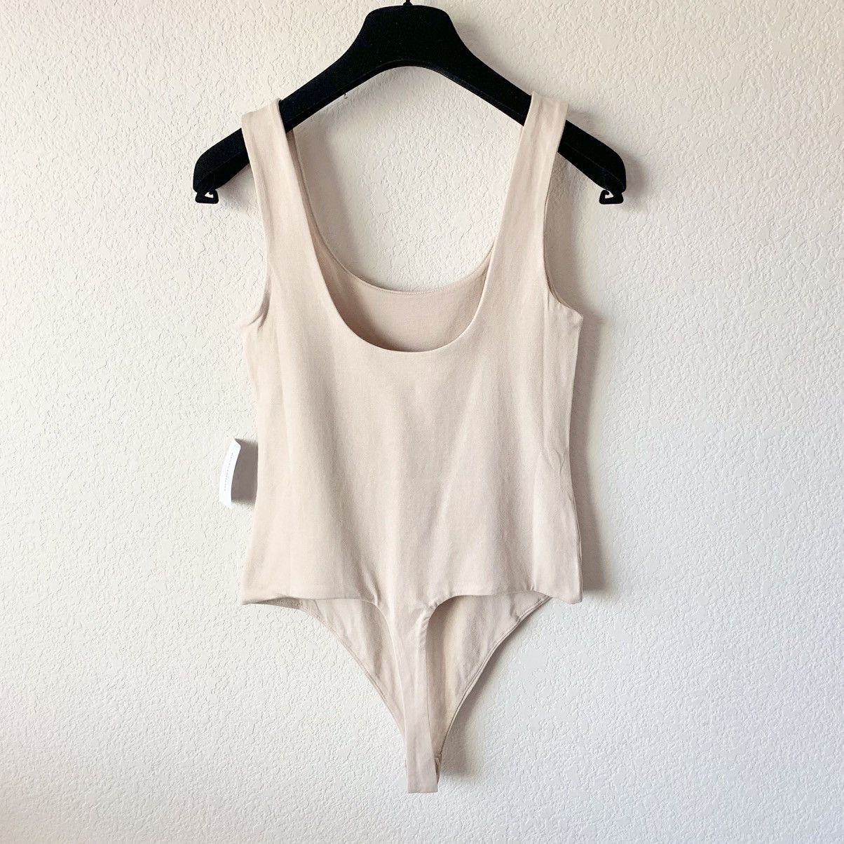 Banana Republic Nude scoop back bodysuit Size XS / US 0-2 / IT 36-38 - 2 Thumbnail