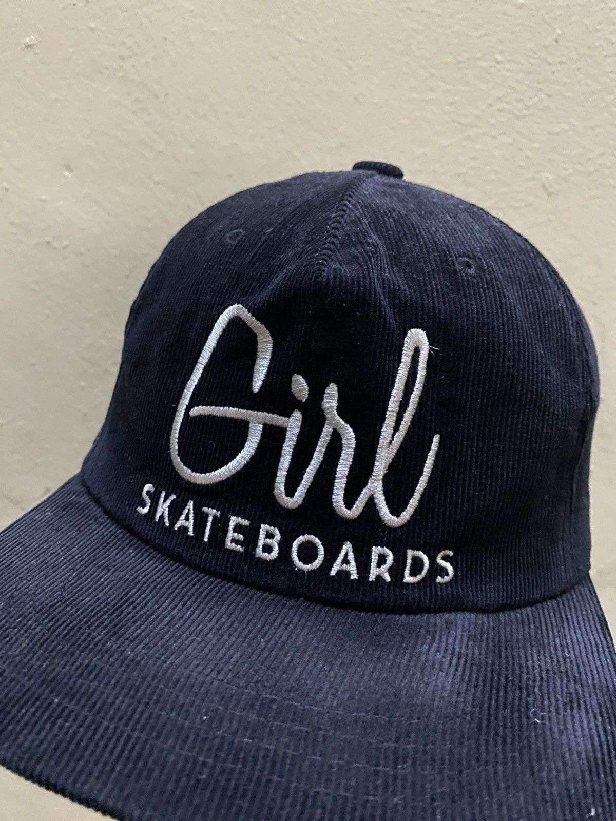 FUCT × Girl Skateboards × Hook-Ups VINTAGE 90s GIRL SKATEBOARDS CORDUROY CAP Size ONE SIZE - 2 Thumbnail