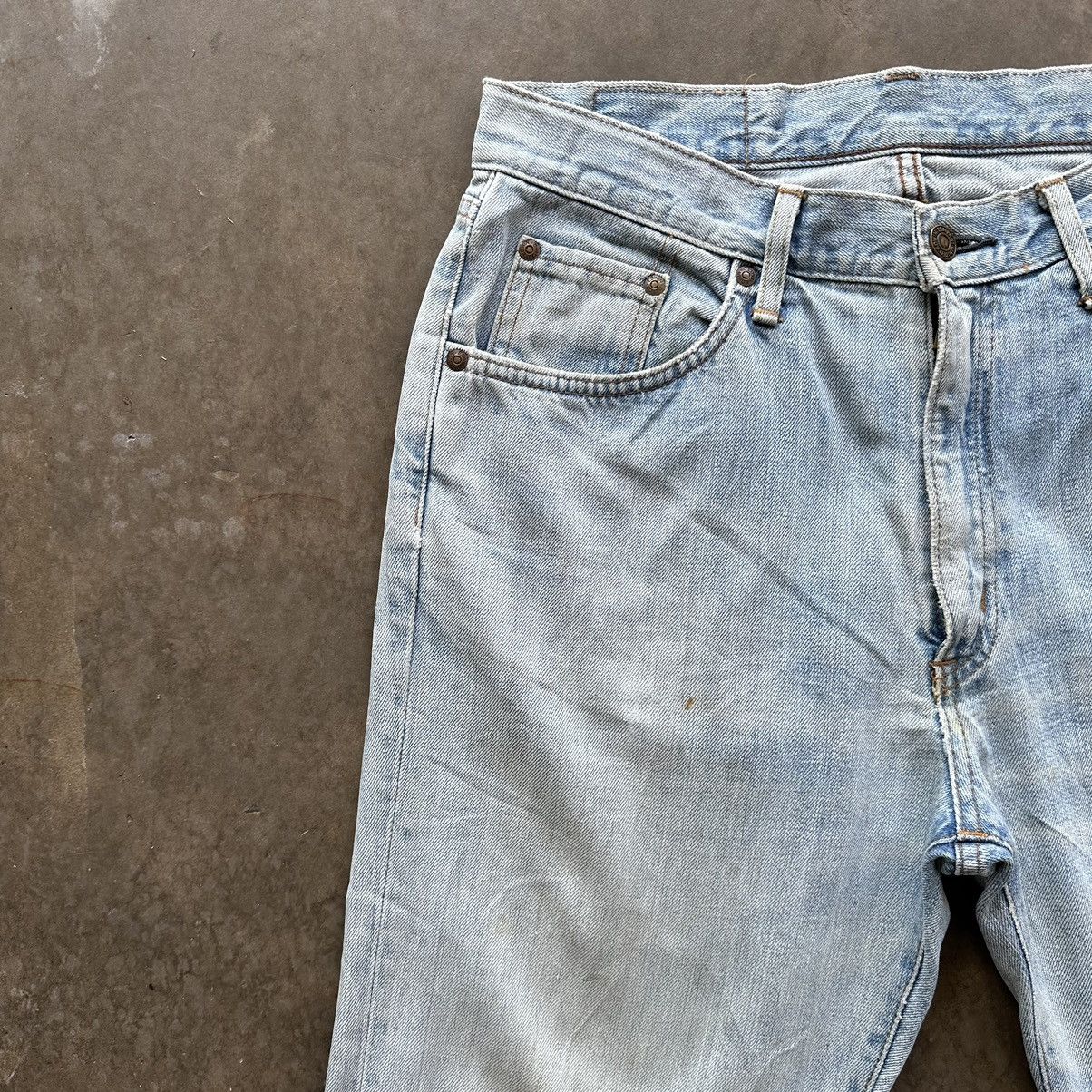 Japanese Brand Vintage Edwin Lightwash Distressed Faded Denim Jean Pant W31 Size US 31 - 4 Thumbnail
