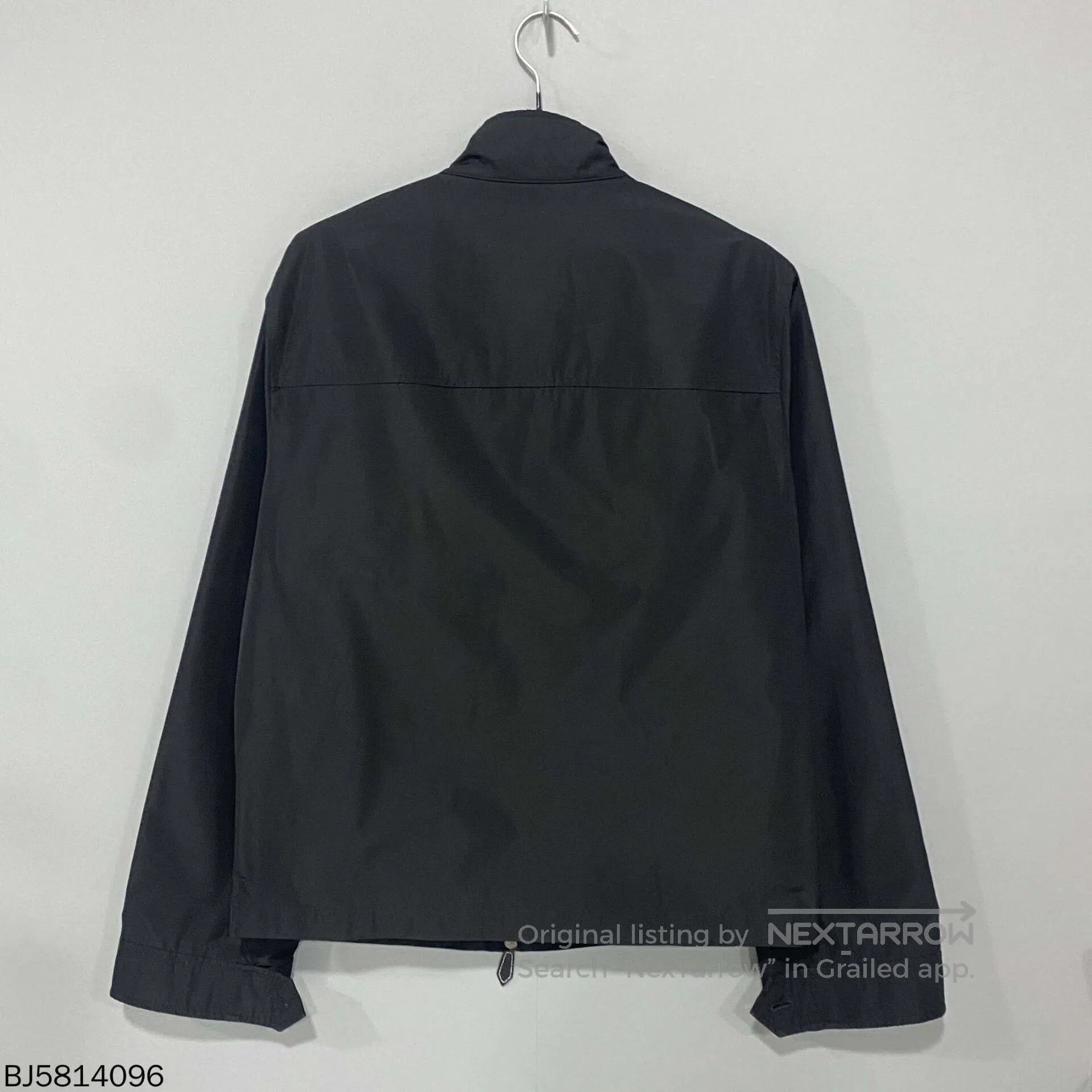 Burberry burberry logo zip-up jacket in black. Size US M / EU 48-50 / 2 - 2 Thumbnail