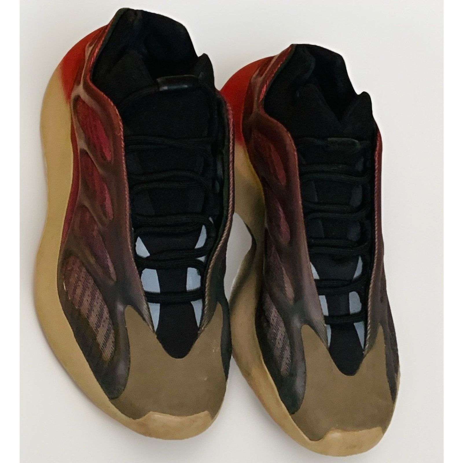 Adidas Adidas Yeezy 700 V3 Fade Carbon GW1814 Men’s Size 9.5M Size US 9.5 / EU 42-43 - 2 Thumbnail