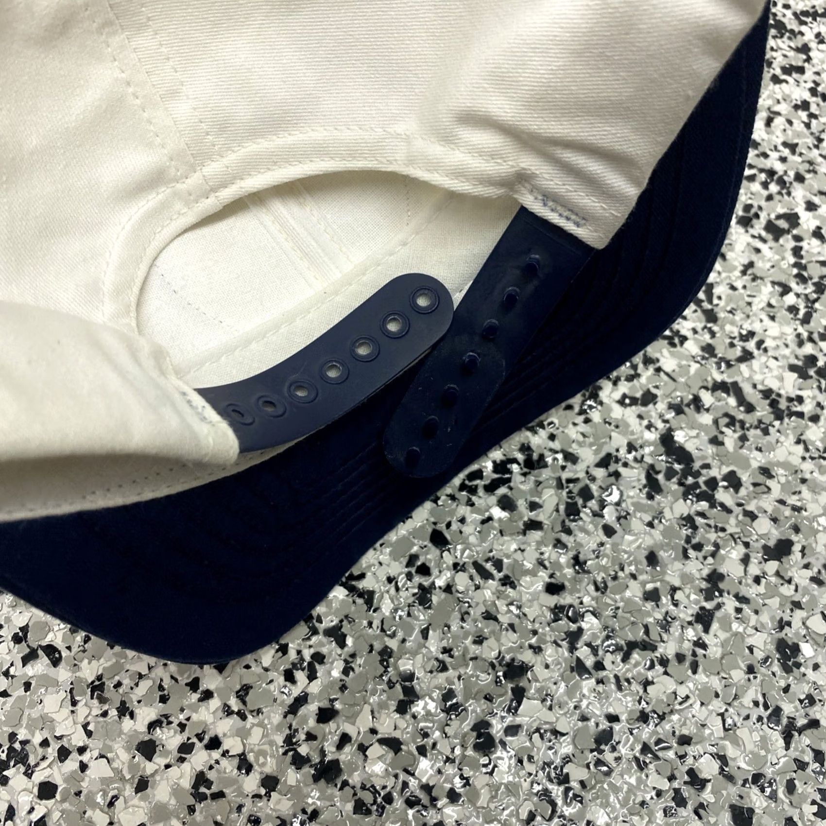 Vintage VINTAGE Swingsters Patch Hat Snapback Made in USA Texas White Blue One Size Men USA Snapback Boys Girls Mens Womens Size ONE SIZE - 4 Thumbnail