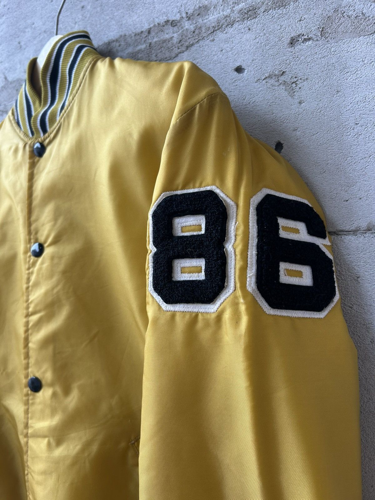 Starter Vintage 80’s NEFF Sprayberry Track Jacket Size US S / EU 44-46 / 1 - 6 Thumbnail