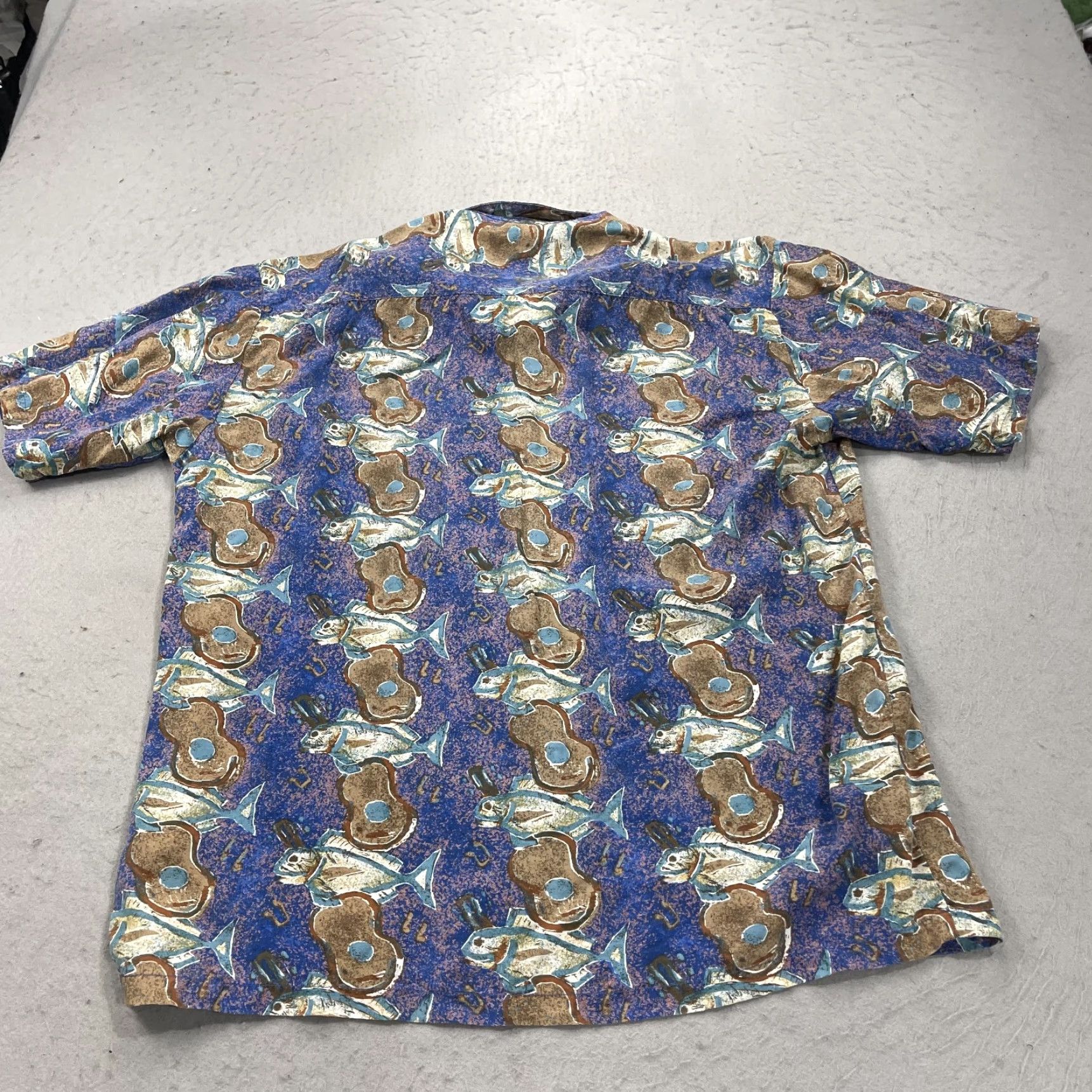Vintage VINTAGE Kahala Shirt Mens M Blue Geometric Hawaiian Button-Up 80s Sympathy 80s? Size US M / EU 48-50 / 2 - 6 Thumbnail