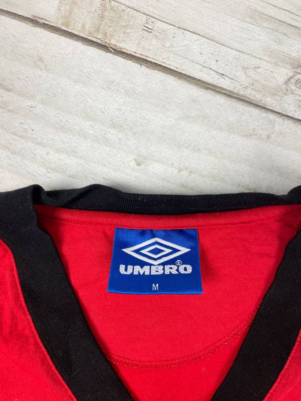 Umbro Vintage Umbro Nottingham Forest 90s Training Shirt Jersey Size US M / EU 48-50 / 2 - 5 Thumbnail