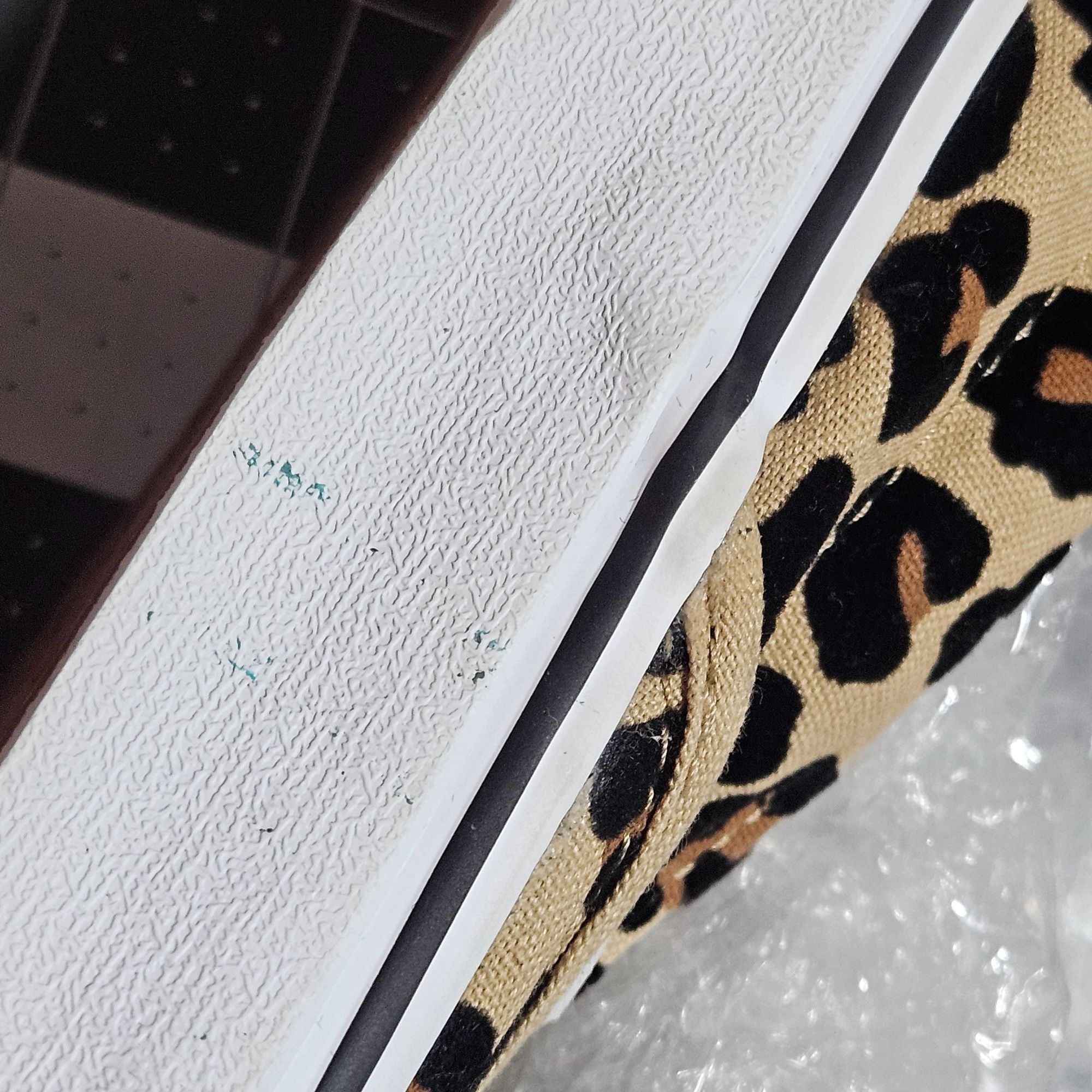 Vans Vans Unisex Leopard Print Slip-On Shoes Casual Streetwear Sk Size US 11 / IT 41 - 17 Thumbnail