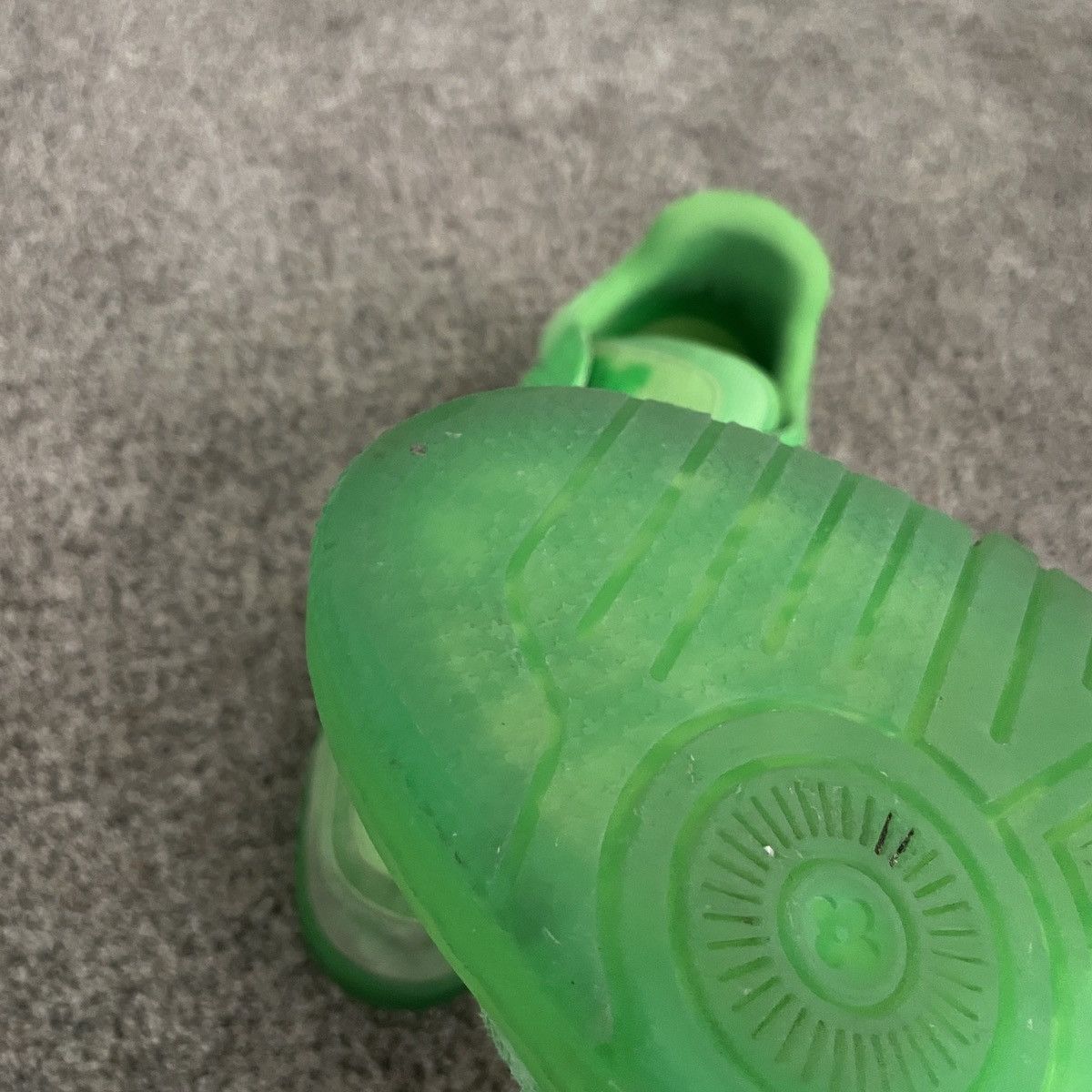 Louis Vuitton LOUIS VUITTON TRAINER GREEN LIMITED Size US 8.5 / EU 41-42 - 13 Thumbnail