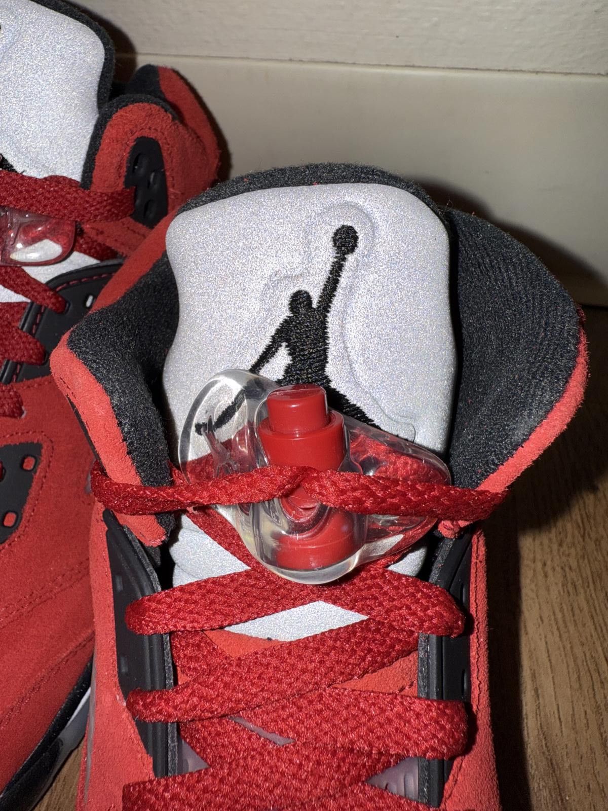 Nike Jordan 5 Retro Raging Bull Red (Gs) Size US 7 / EU 40 - 10 Thumbnail