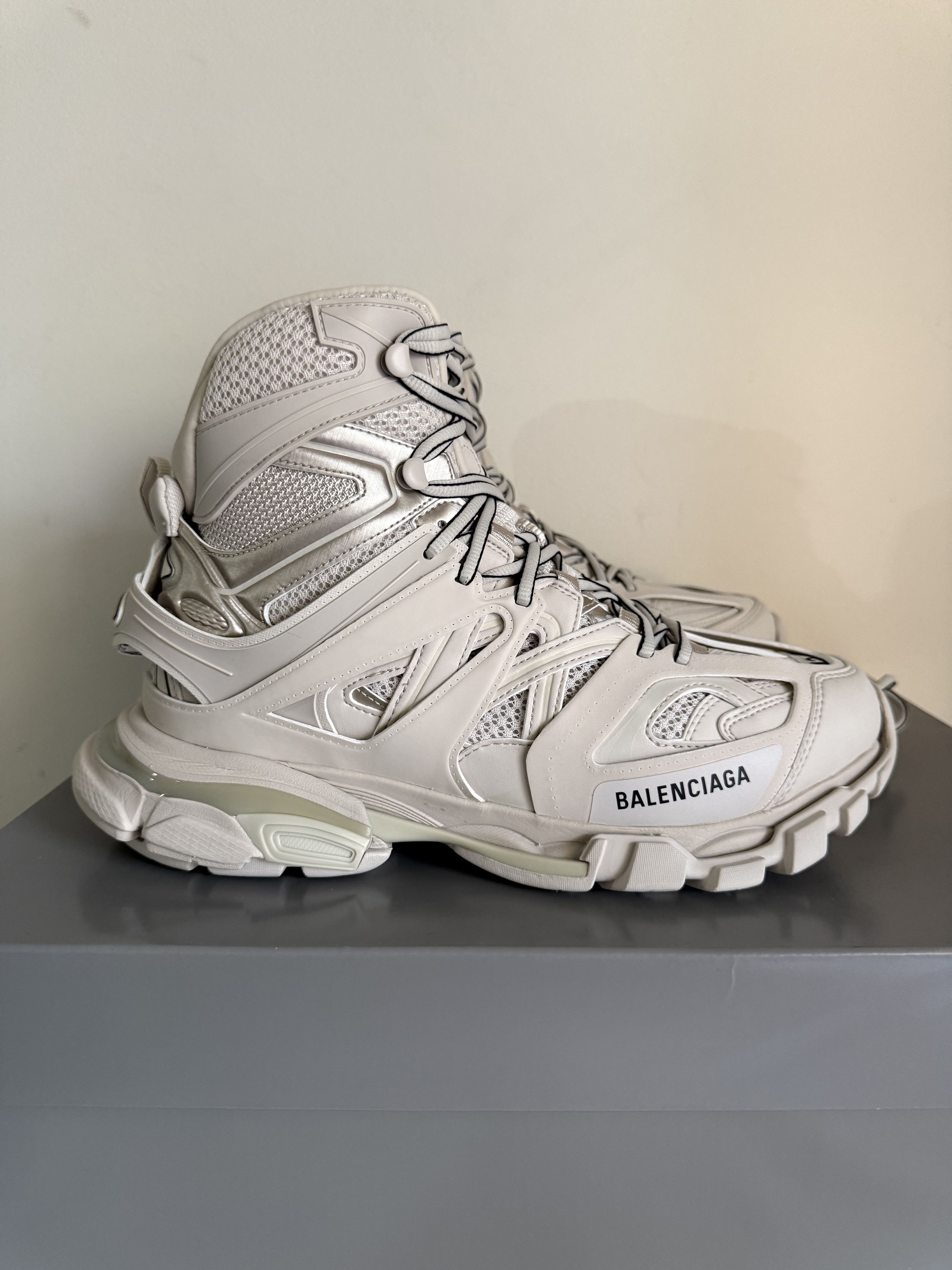 Balenciaga Track Hike Sneaker Faded Beige Size US 9 / EU 42 - 4 Thumbnail