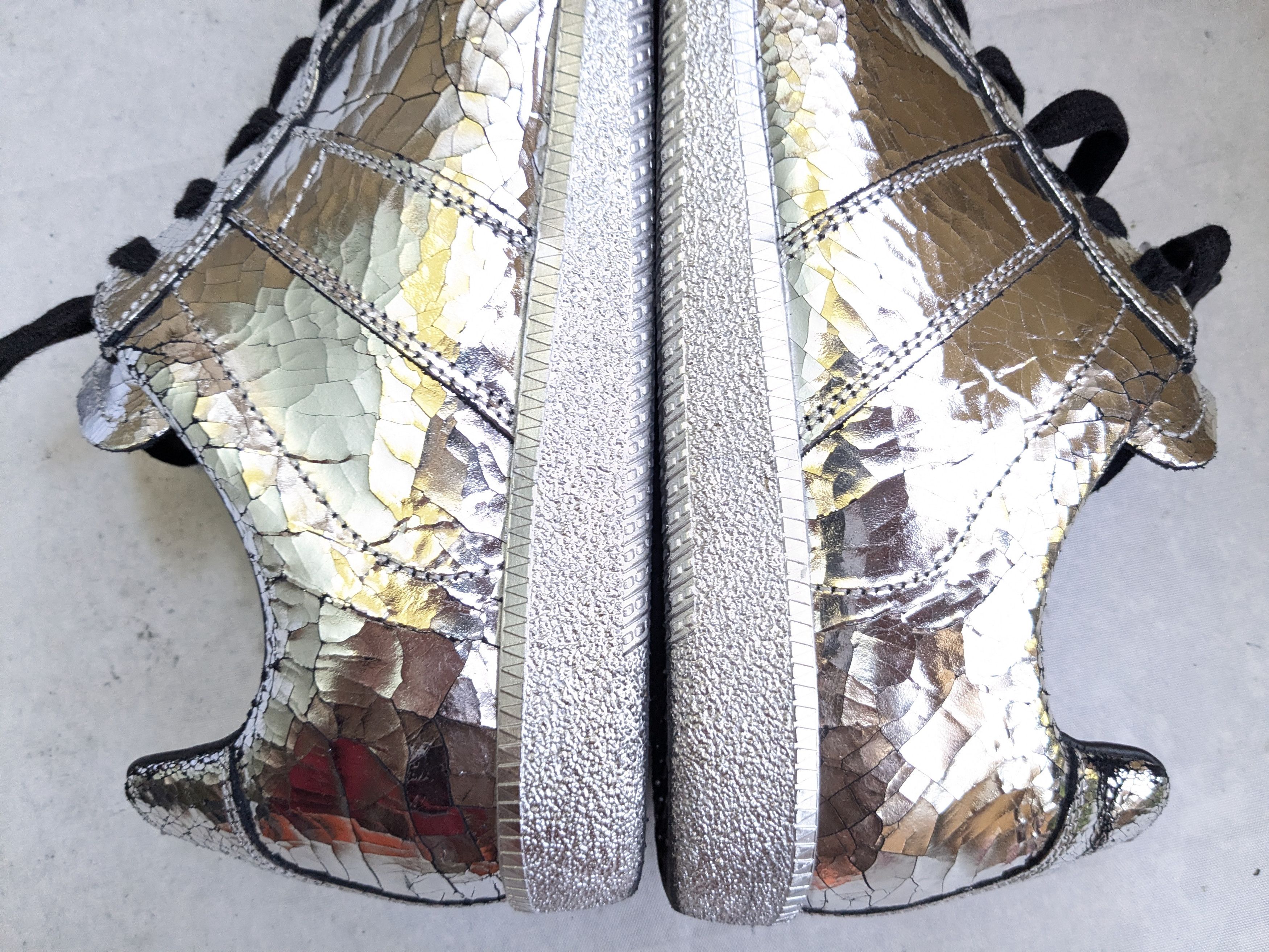 Maison Margiela Maison Margiela Replica GAT Silver Black 10 43 Low Tops Size US 10 / EU 43 - 13 Thumbnail