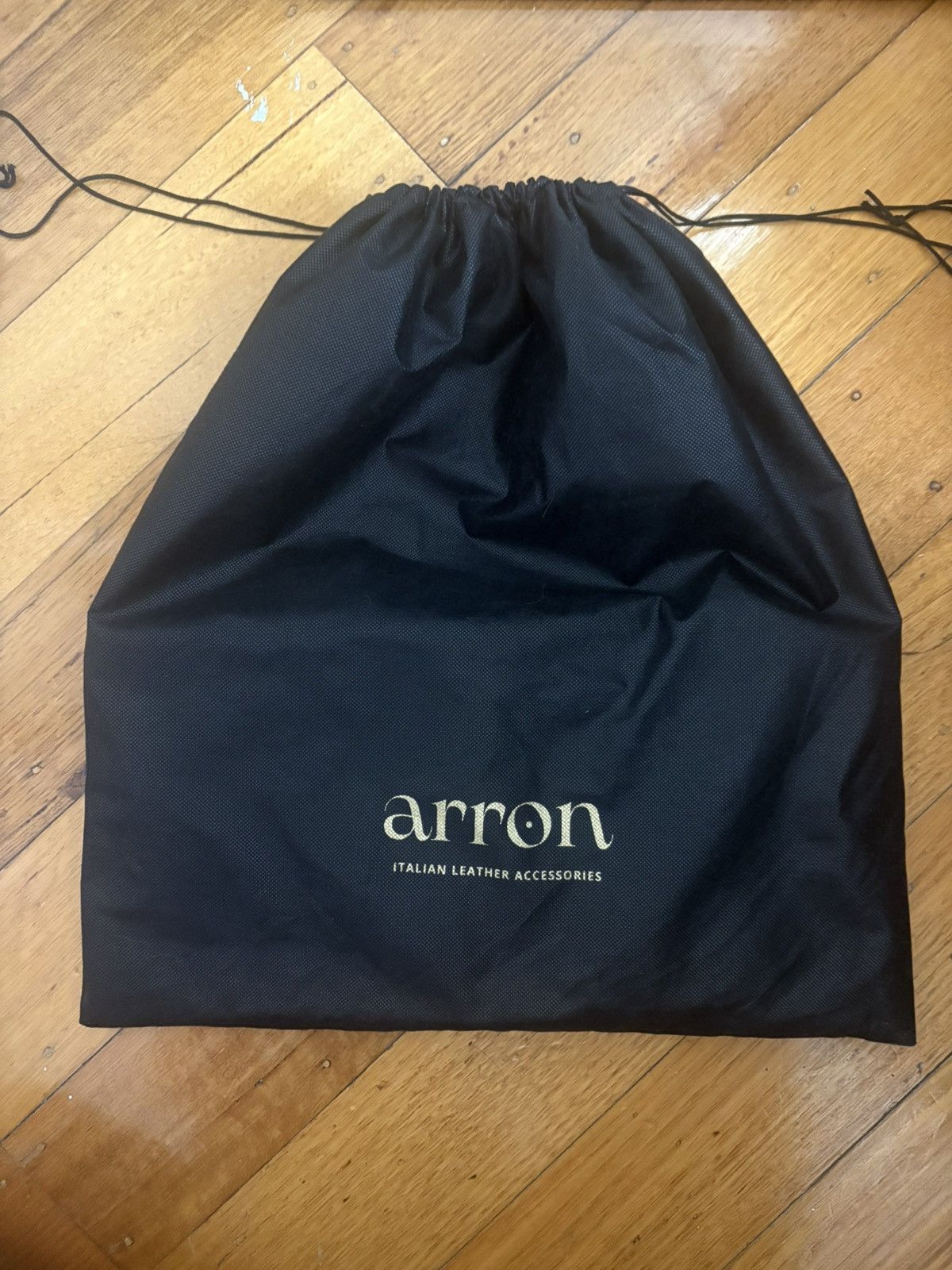 Other Luxury ARRON Italian Leather Bag – New in Dust Bag Size ONE SIZE - 1 Thumbnail
