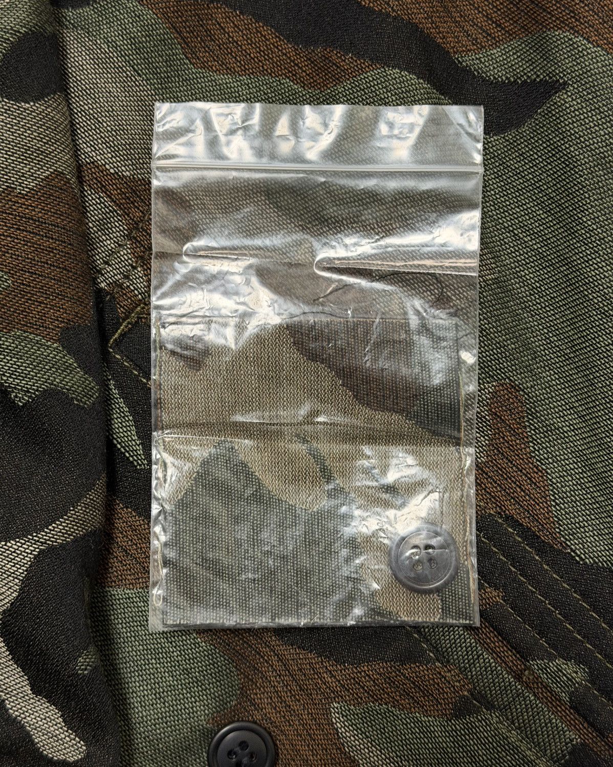 Junya Watanabe JUNYA WATANABE F/W 2010 Camouflage Hooded Military Poncho Size XS / US 0-2 / IT 36-38 - 9 Thumbnail